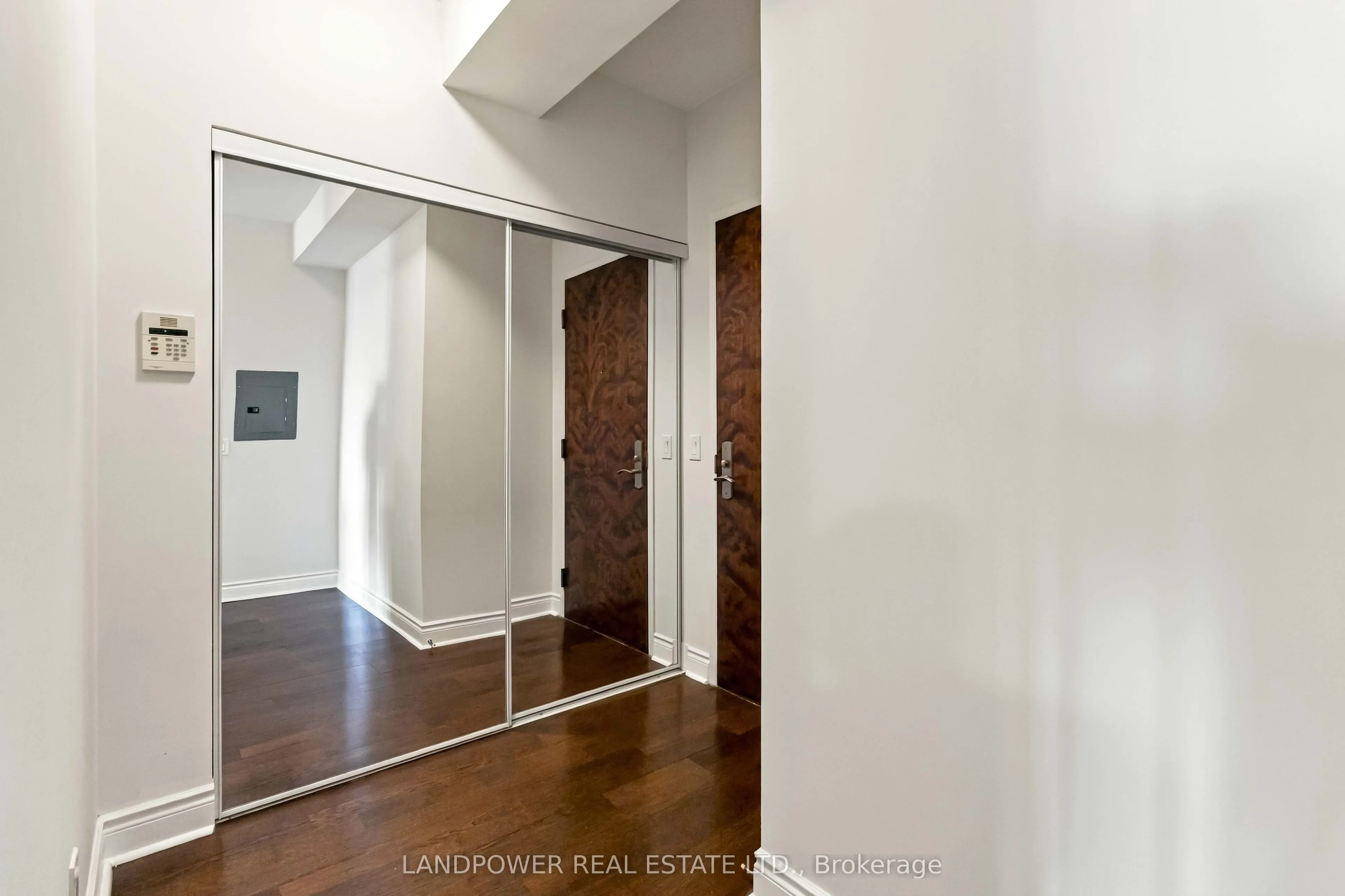 763 Bay Street #4908