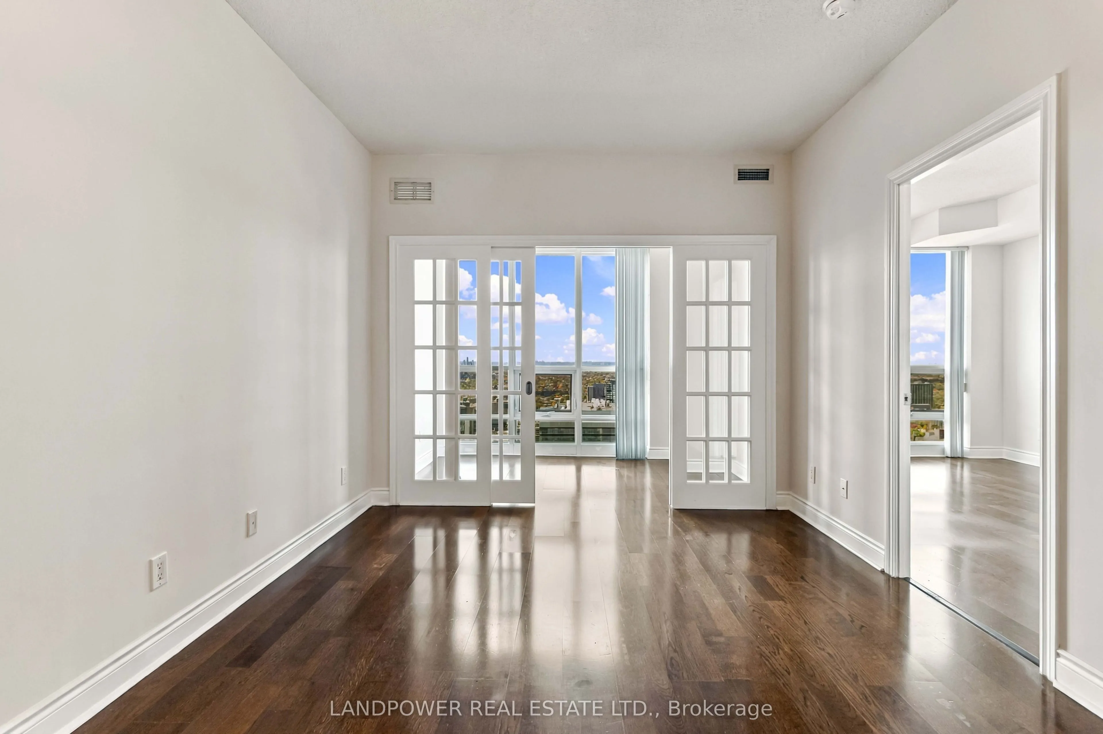 763 Bay Street #4908