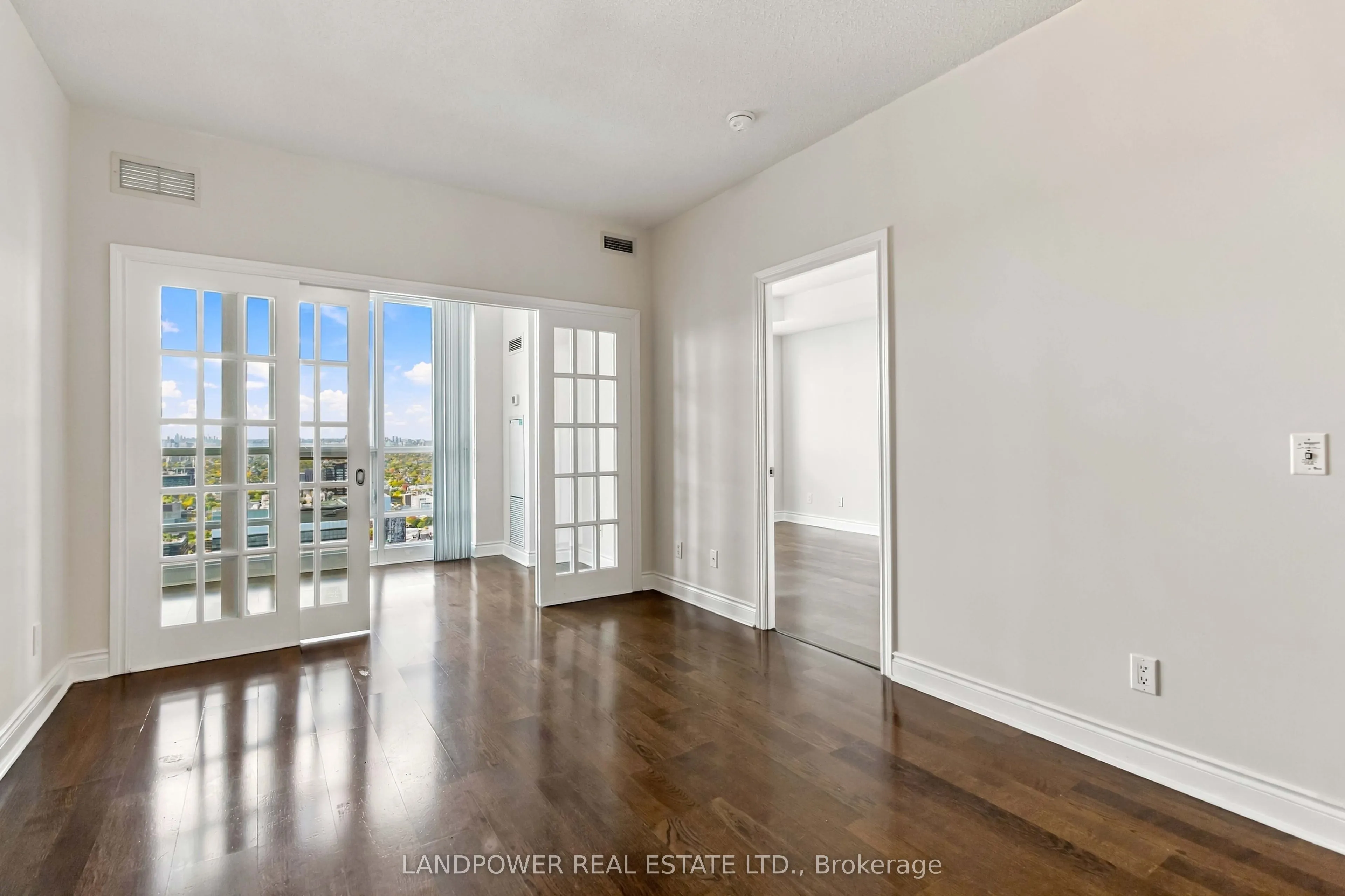 763 Bay Street #4908