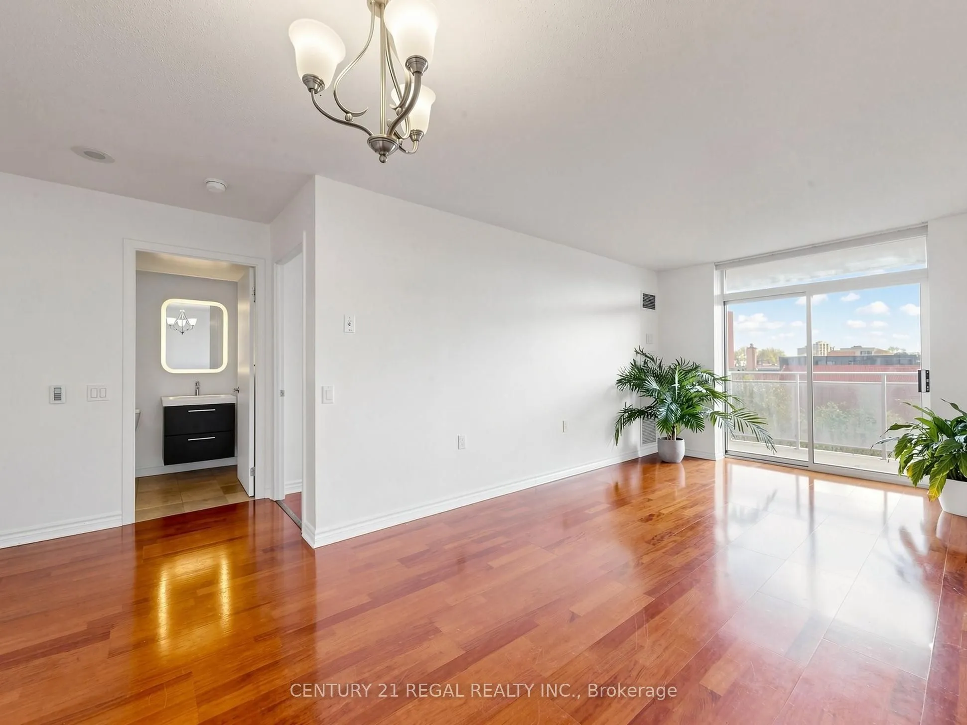 650 Lawrence Avenue W #434