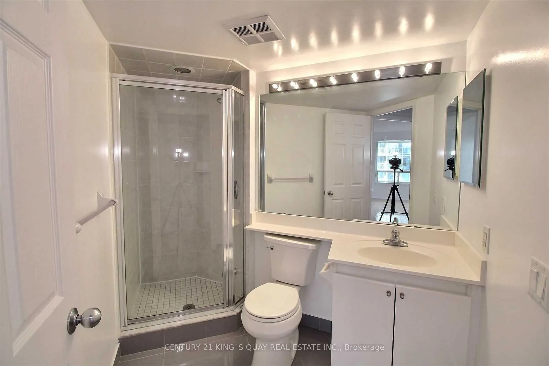 155 Beecroft Road #2511