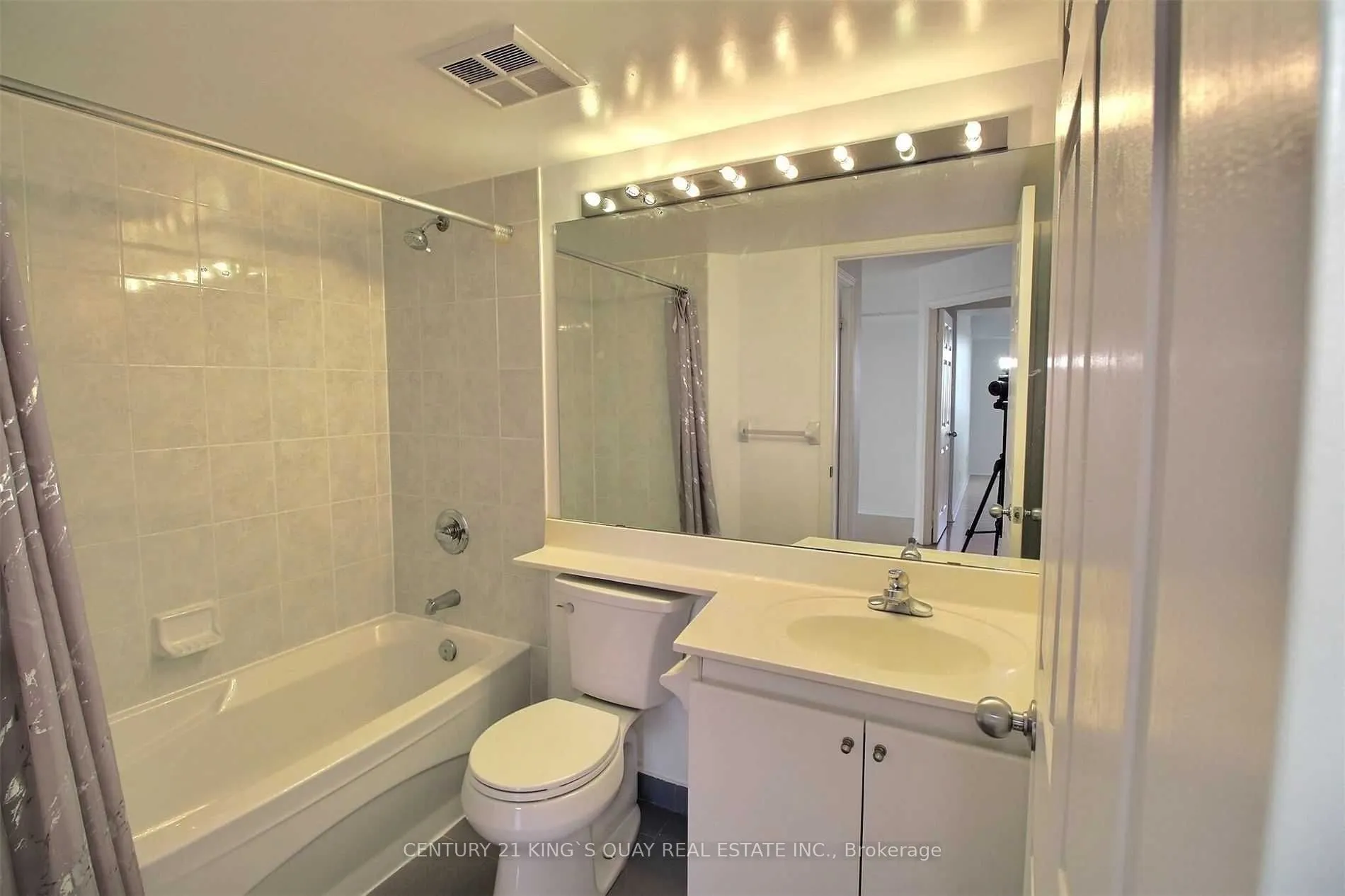 155 Beecroft Road #2511