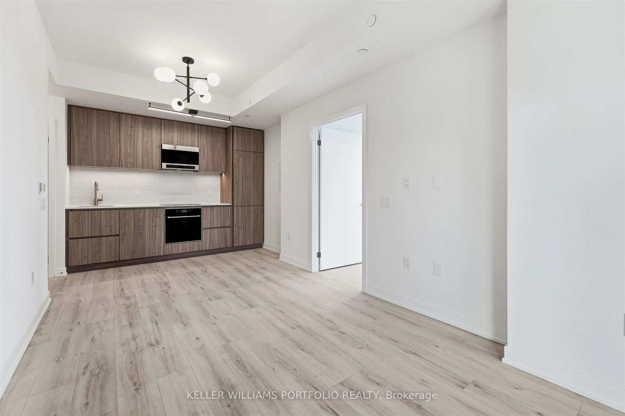 110 Broadway Avenue #3412