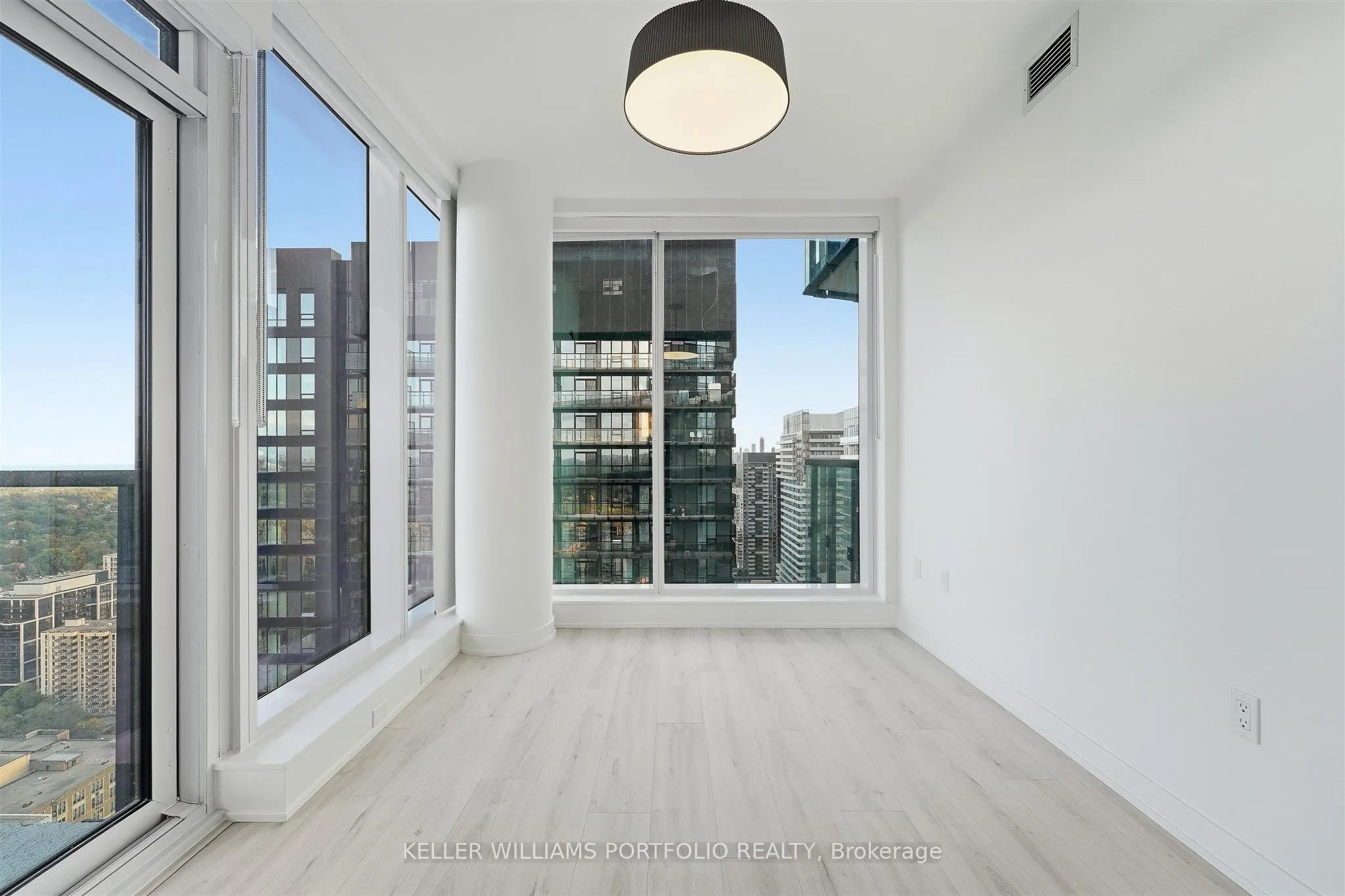 110 Broadway Avenue #3412