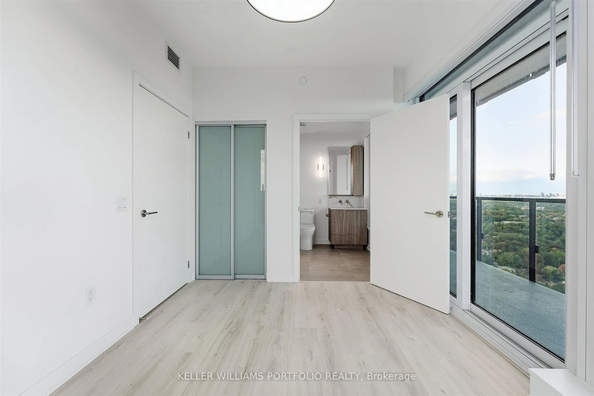 110 Broadway Avenue #3412