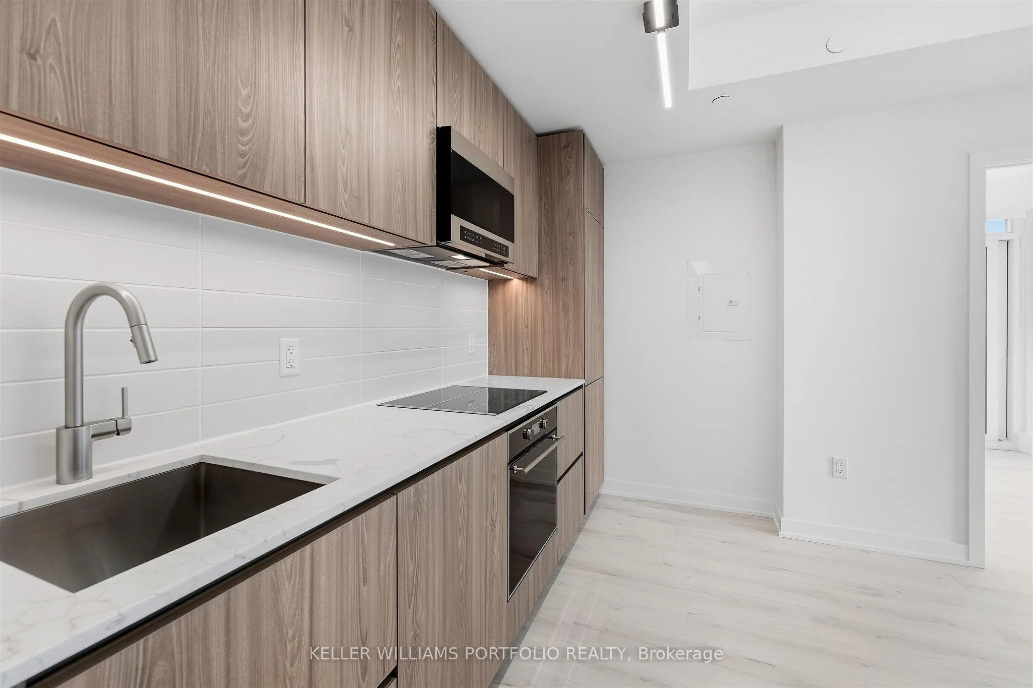 110 Broadway Avenue #3412