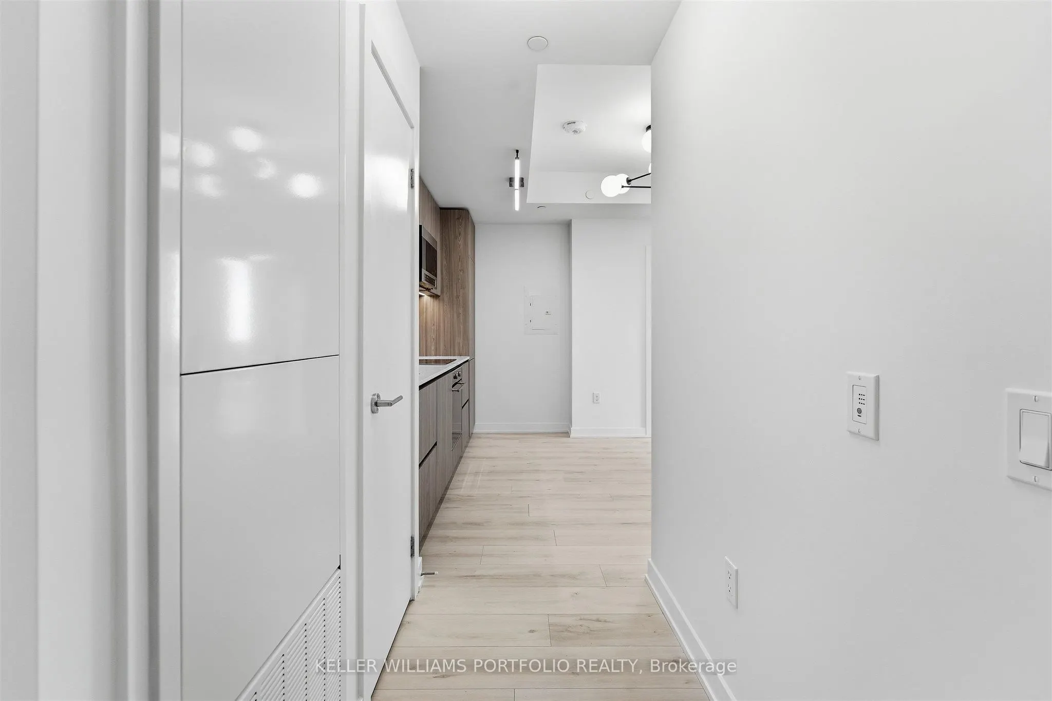 110 Broadway Avenue #3412