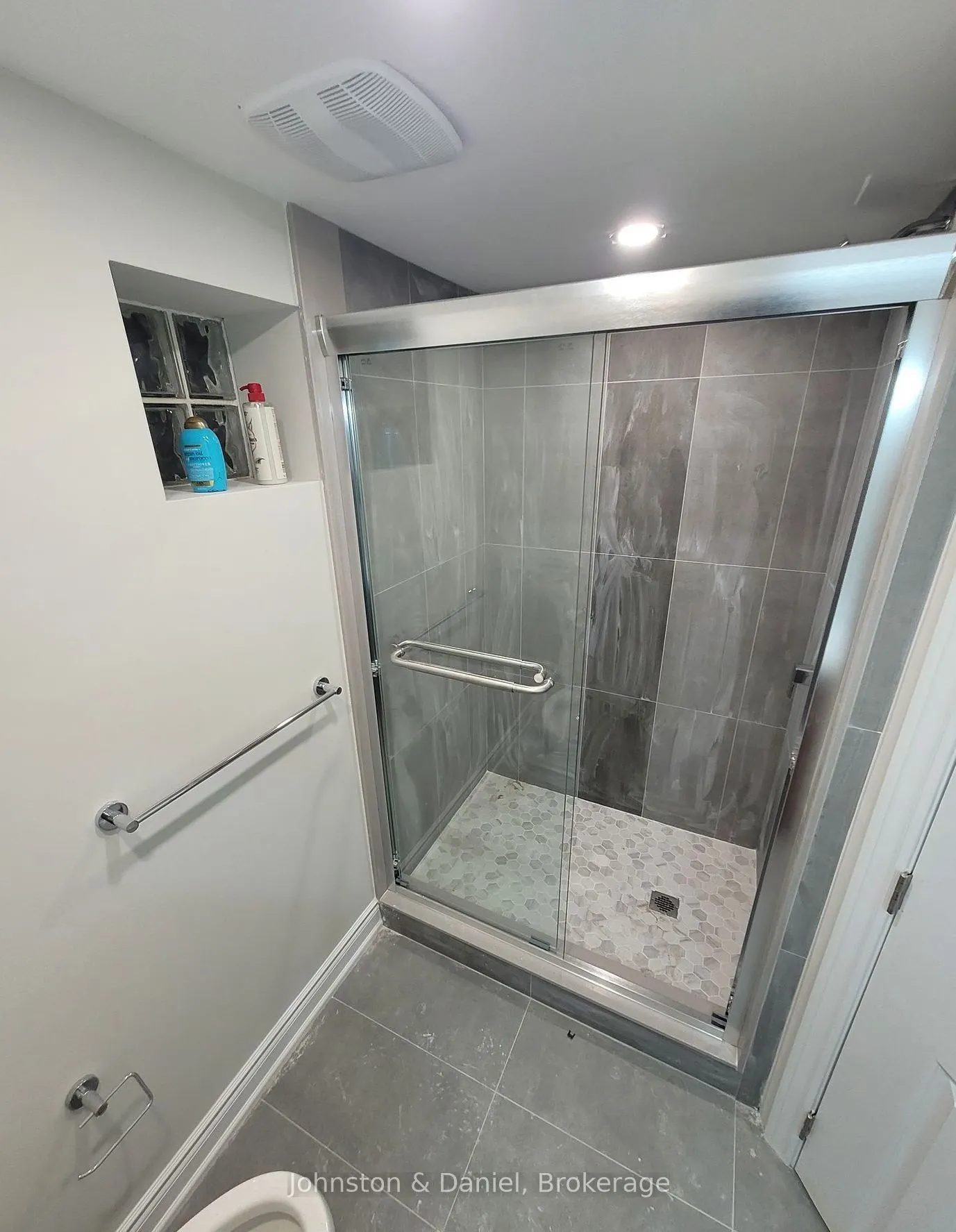 118 Bogert Avenue #Bsmt