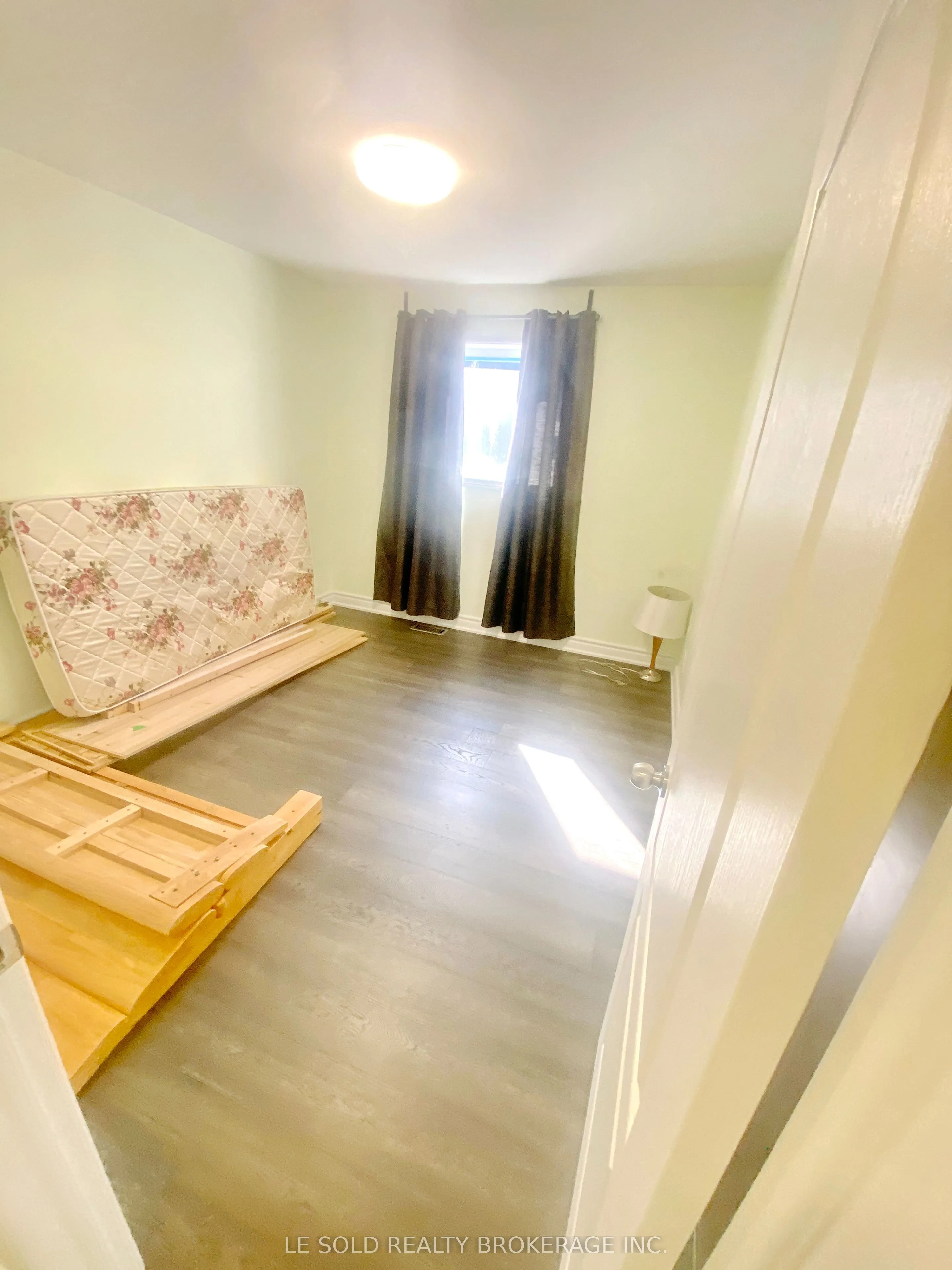 2 Chipwood Crescent #Upper