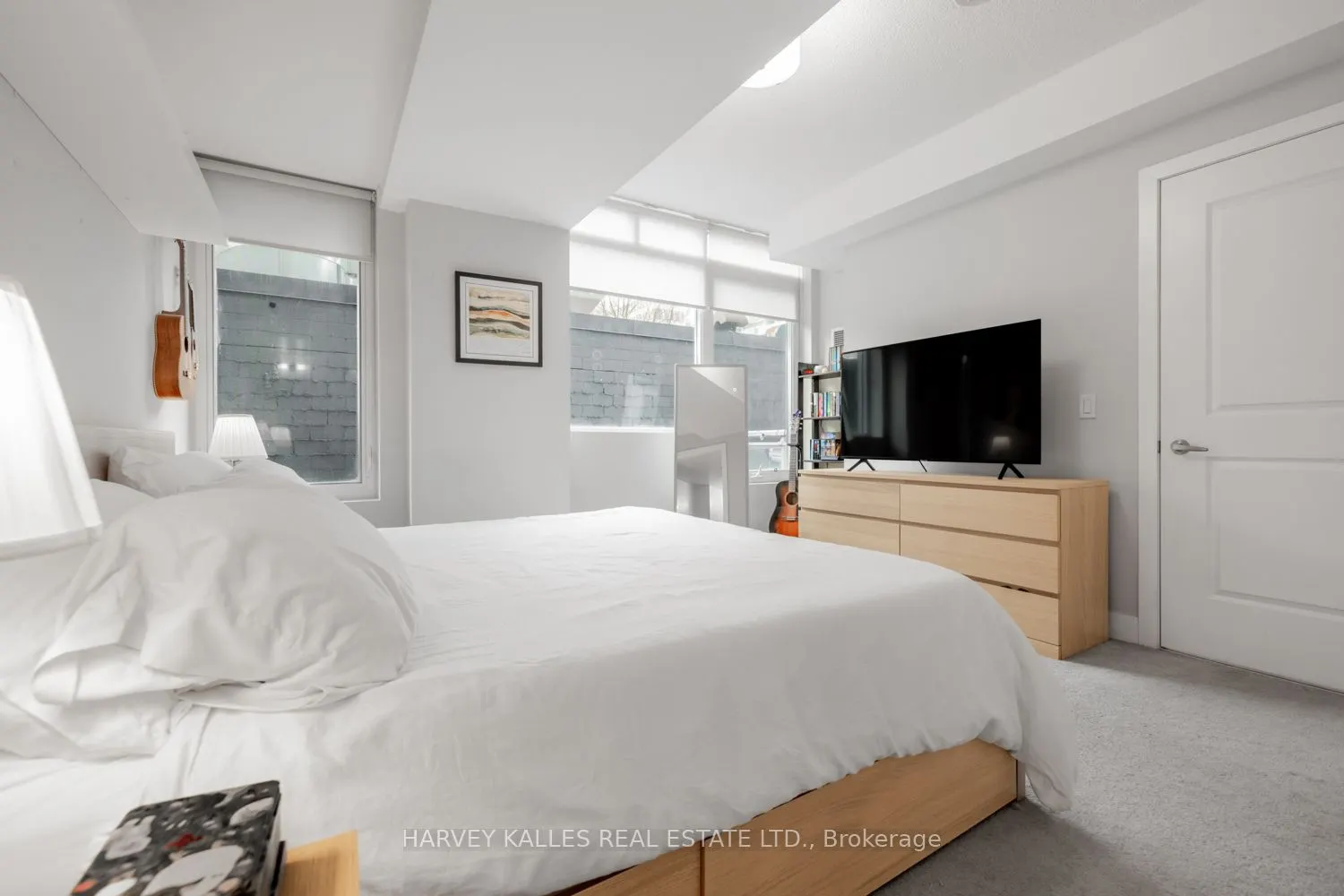 68 Merton Street #202
