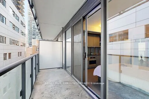101 PETER Street #602