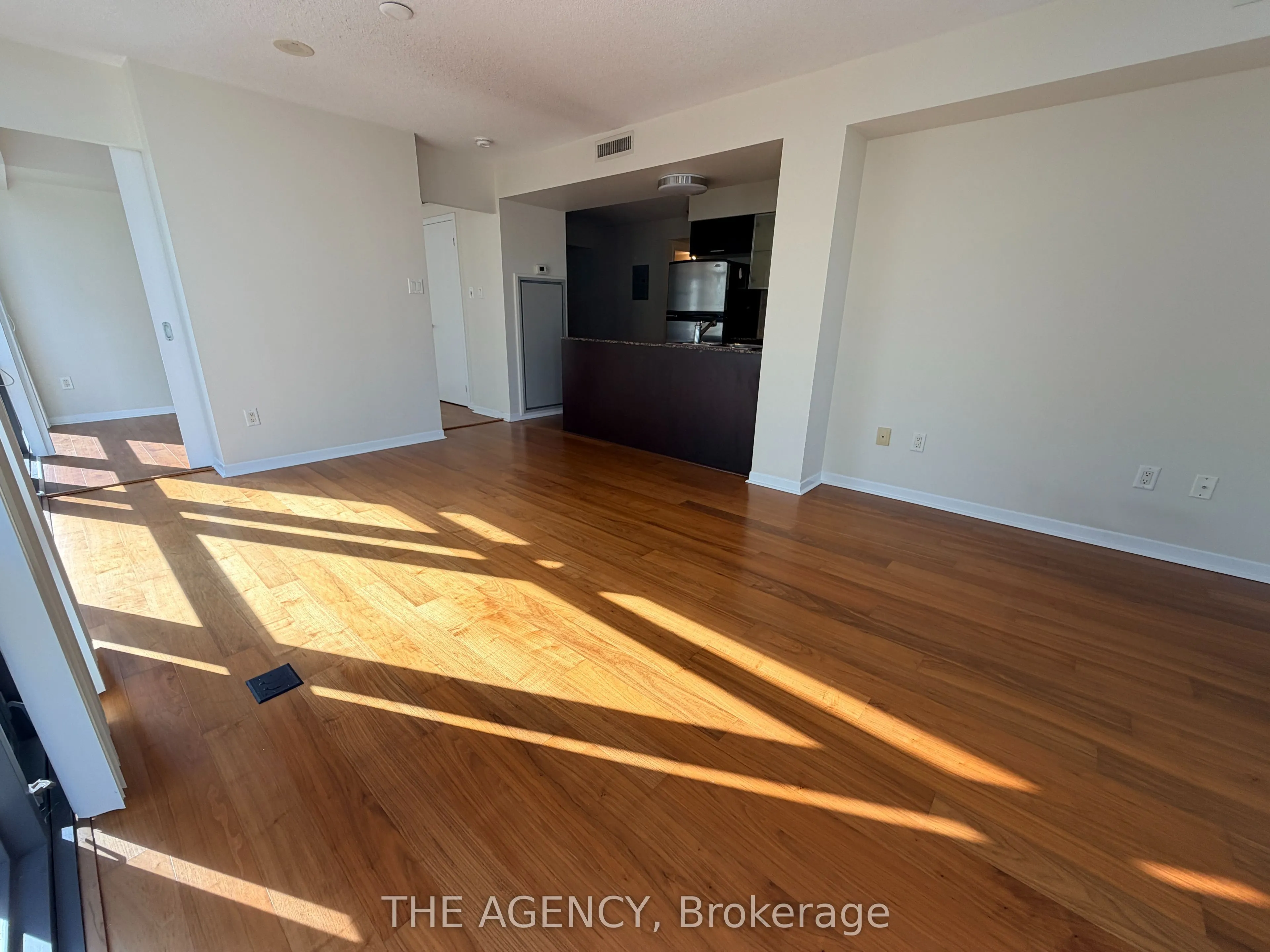38 Grenville Street #1008