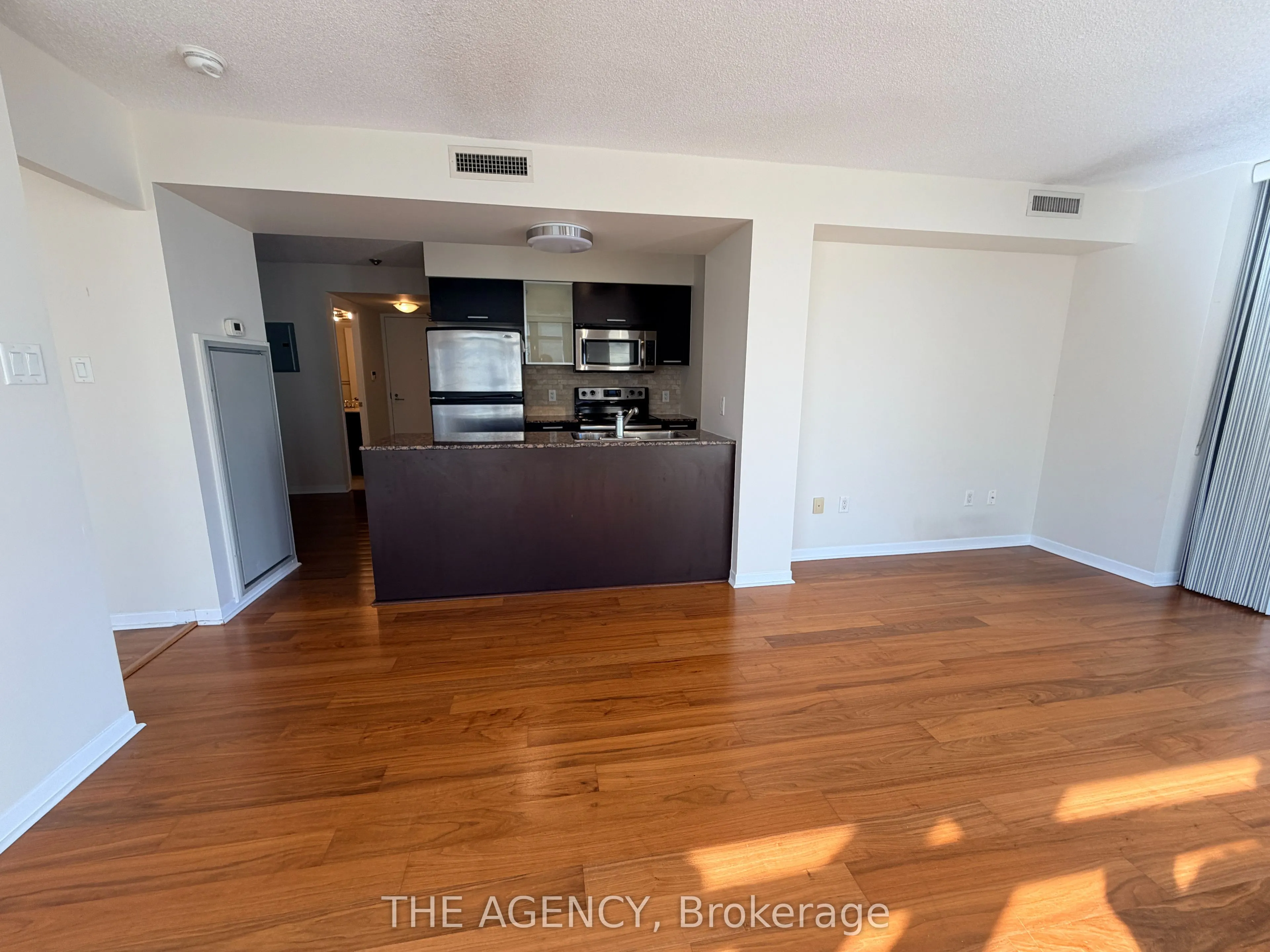 38 Grenville Street #1008