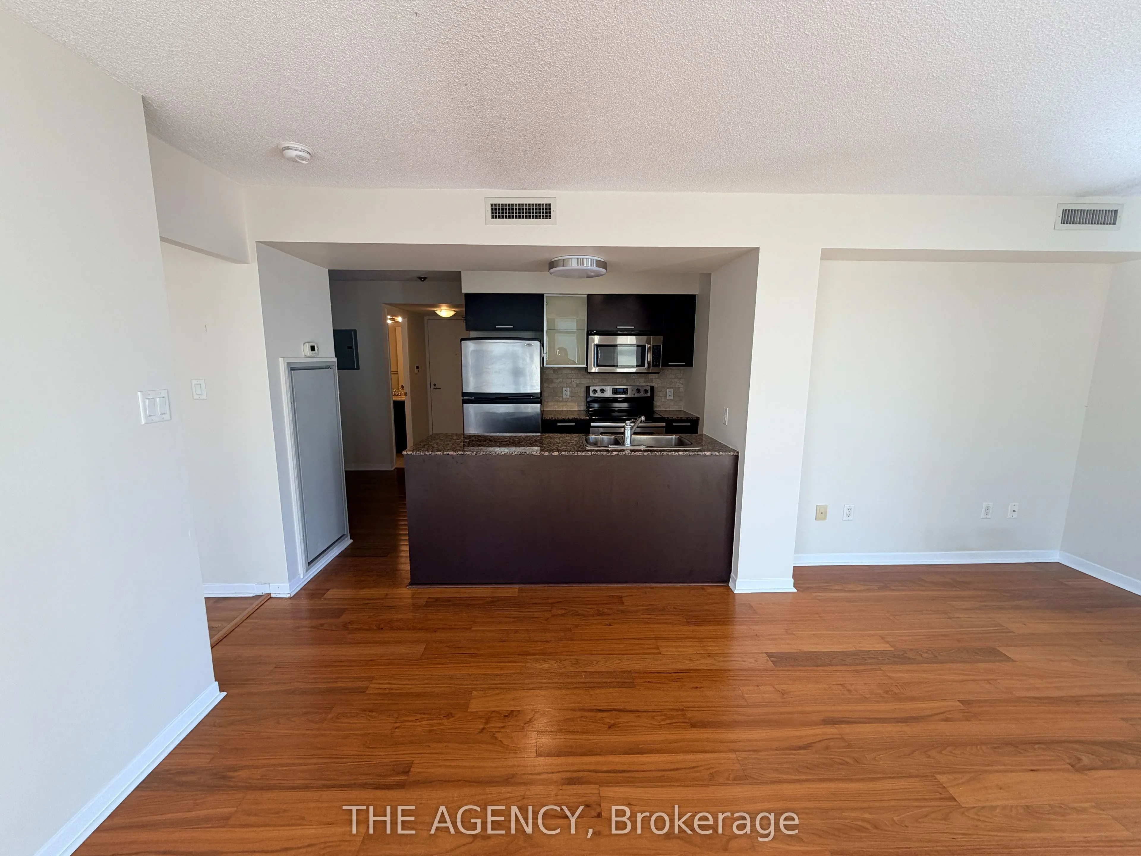38 Grenville Street #1008