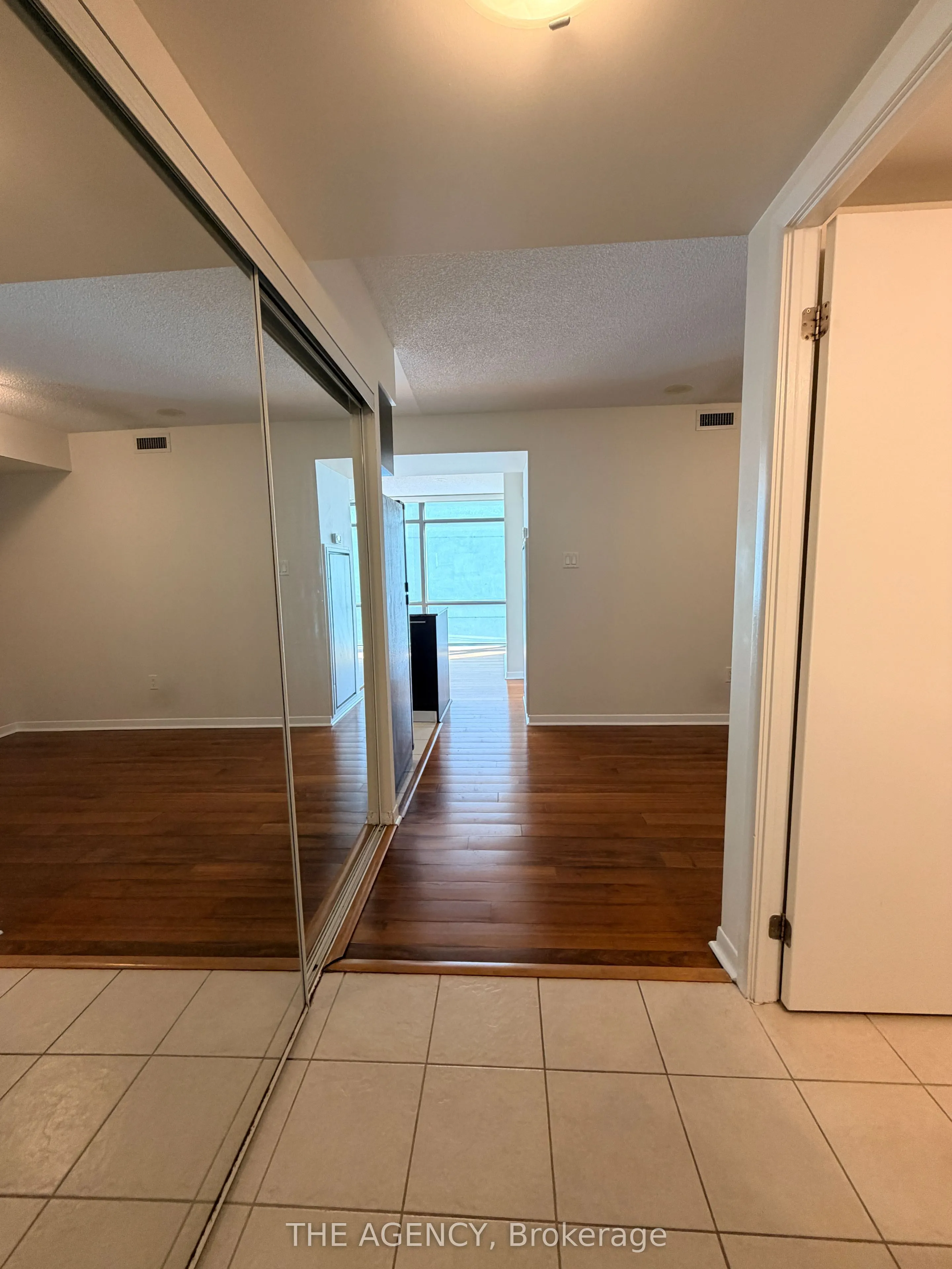 38 Grenville Street #1008