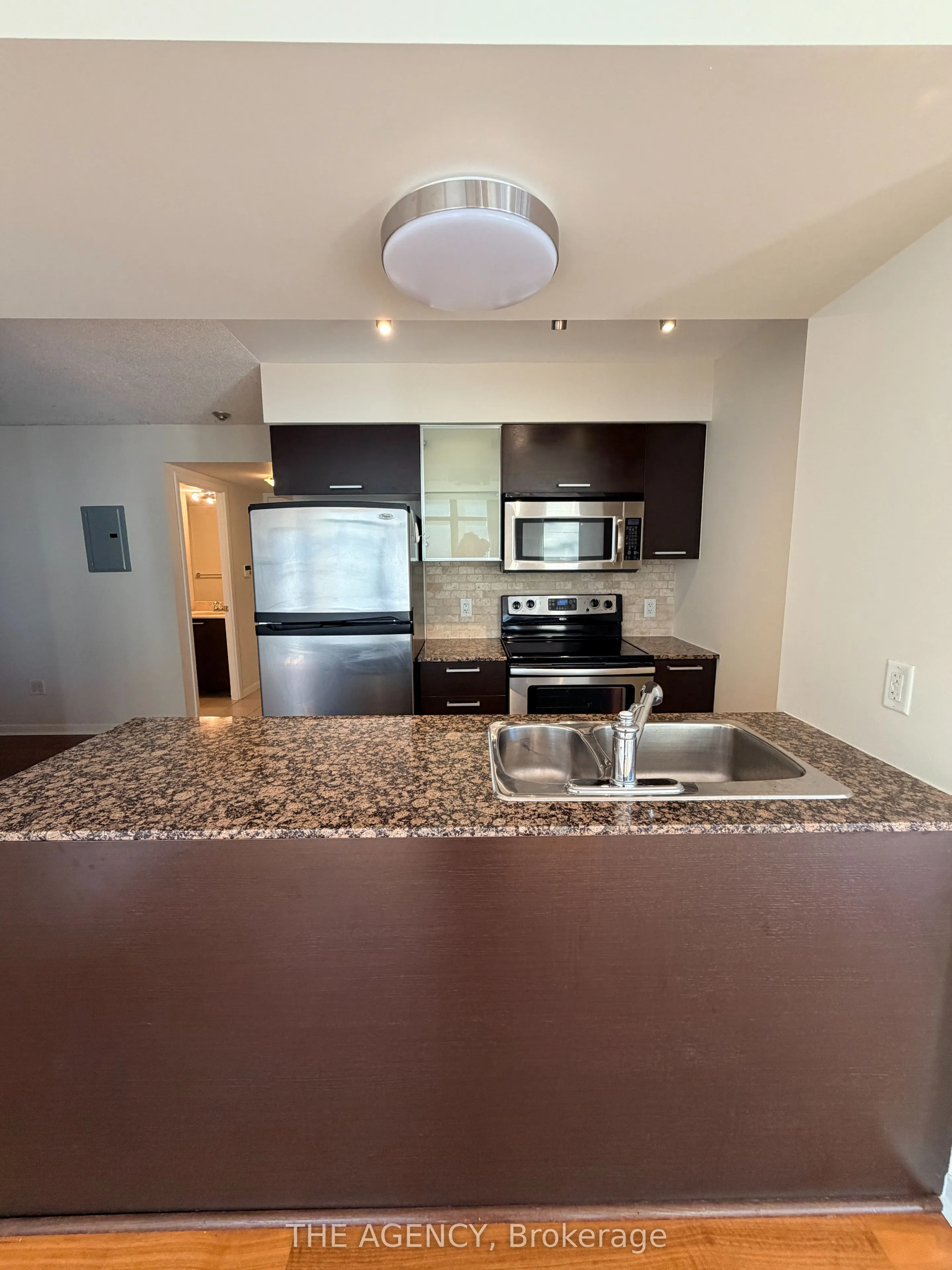38 Grenville Street #1008