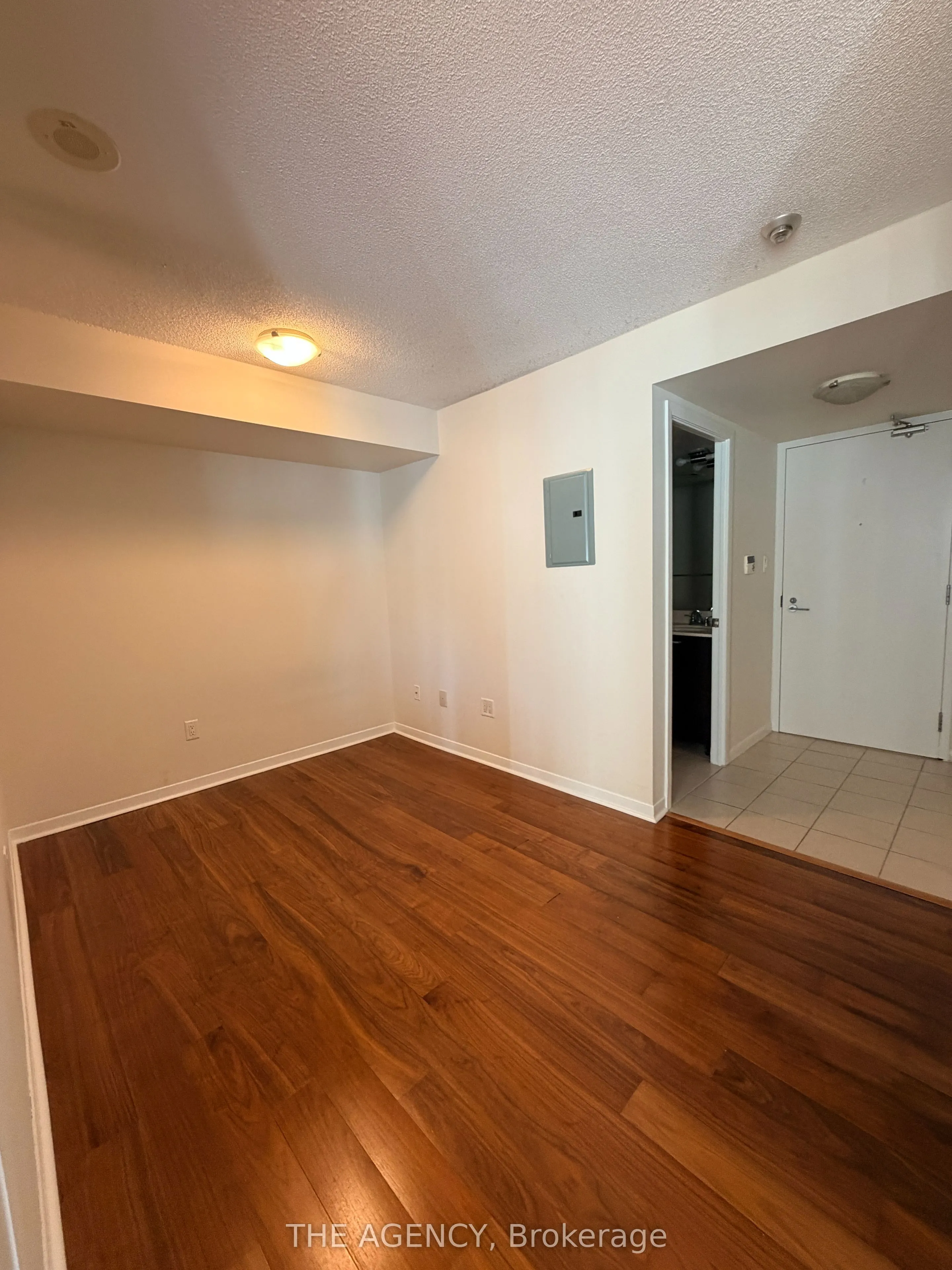 38 Grenville Street #1008