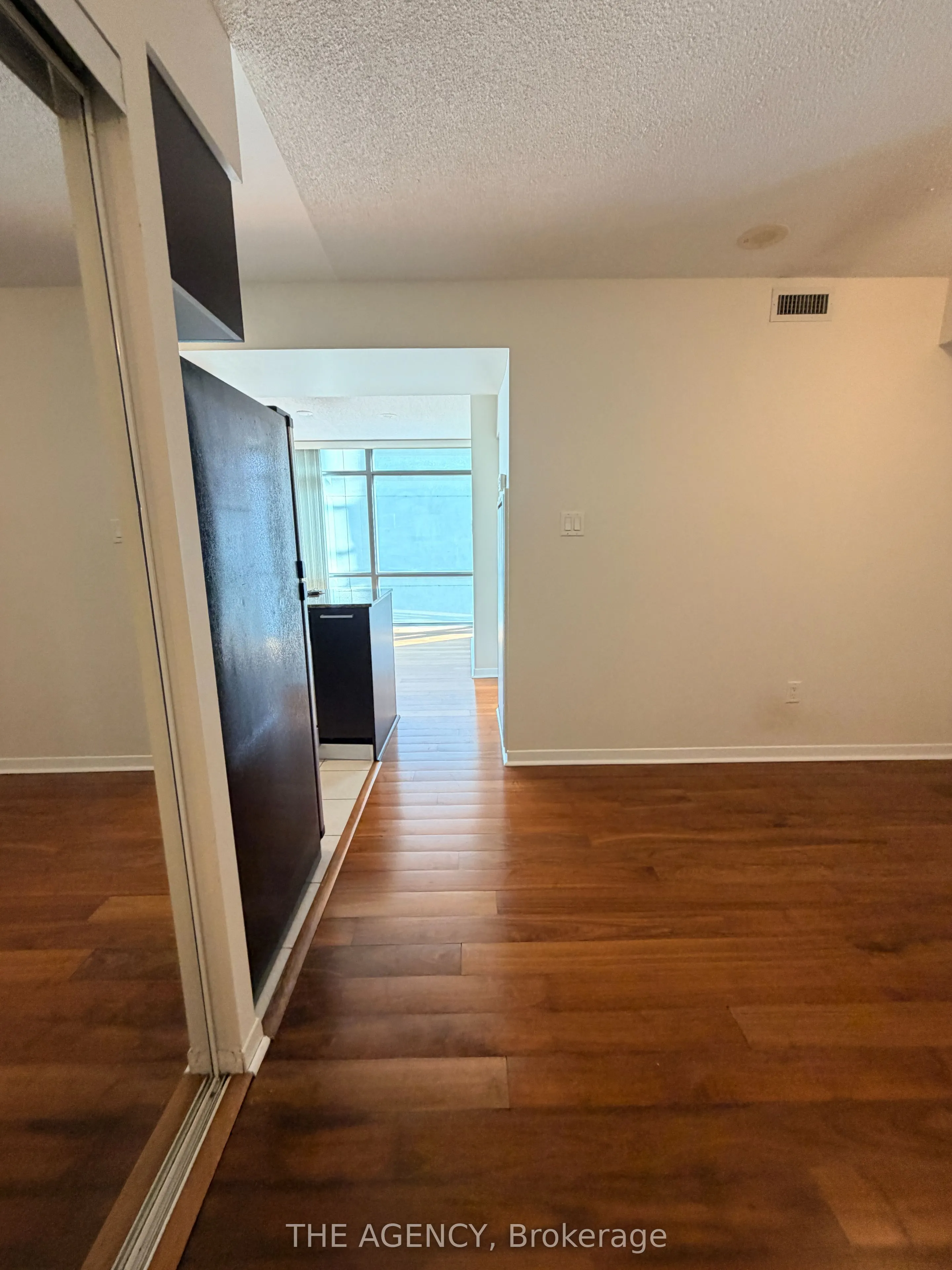 38 Grenville Street #1008