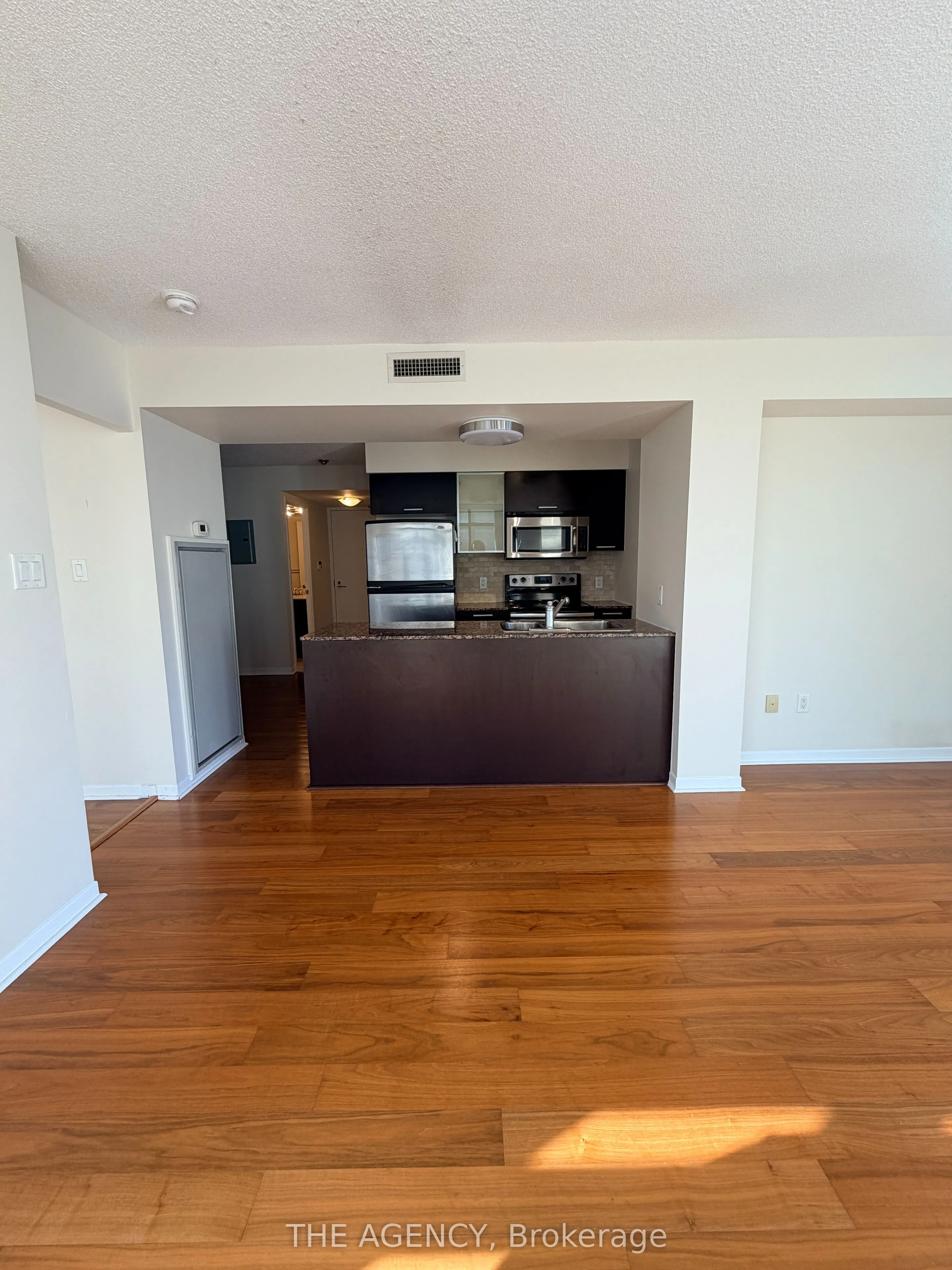 38 Grenville Street #1008