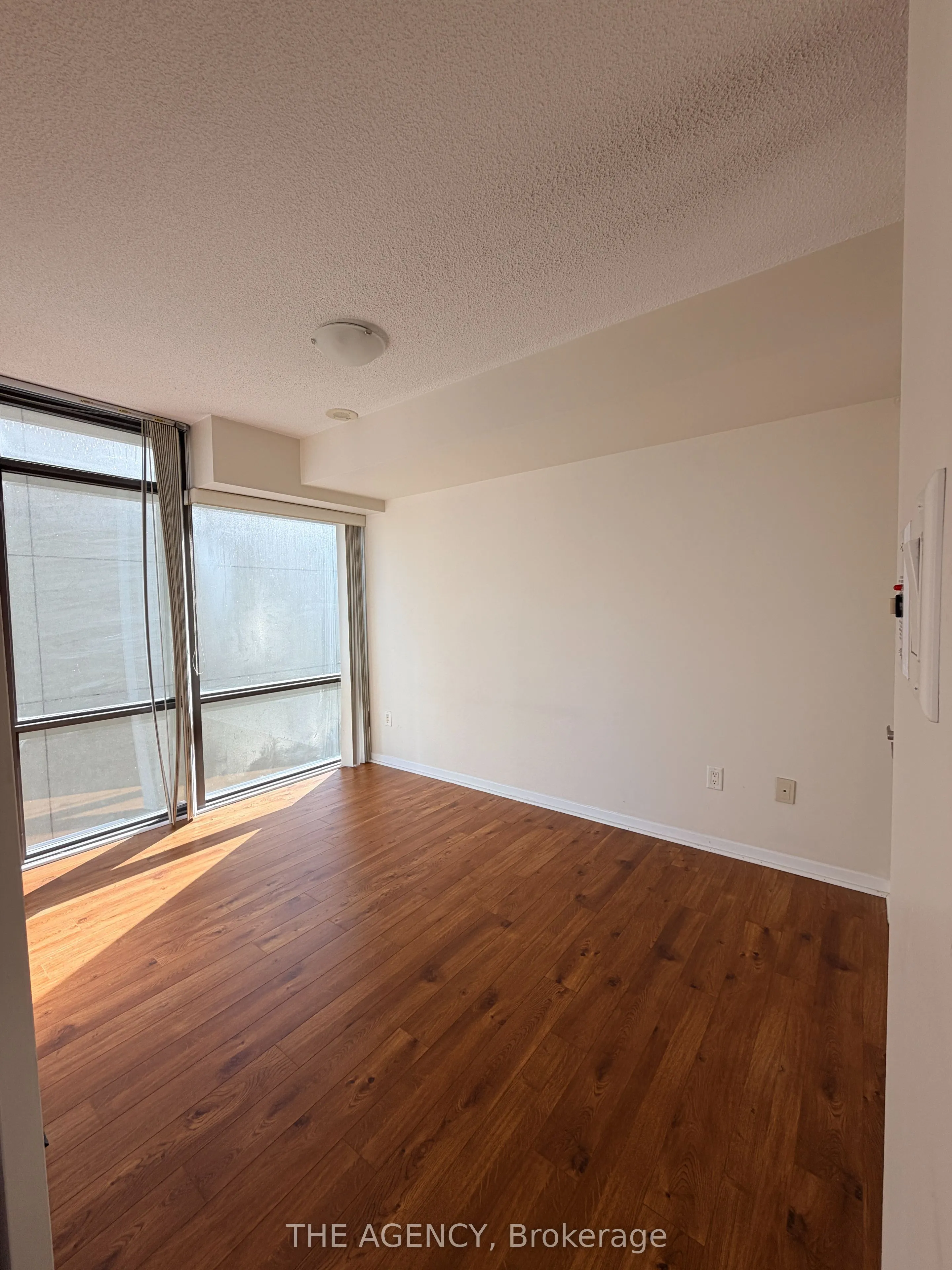 38 Grenville Street #1008