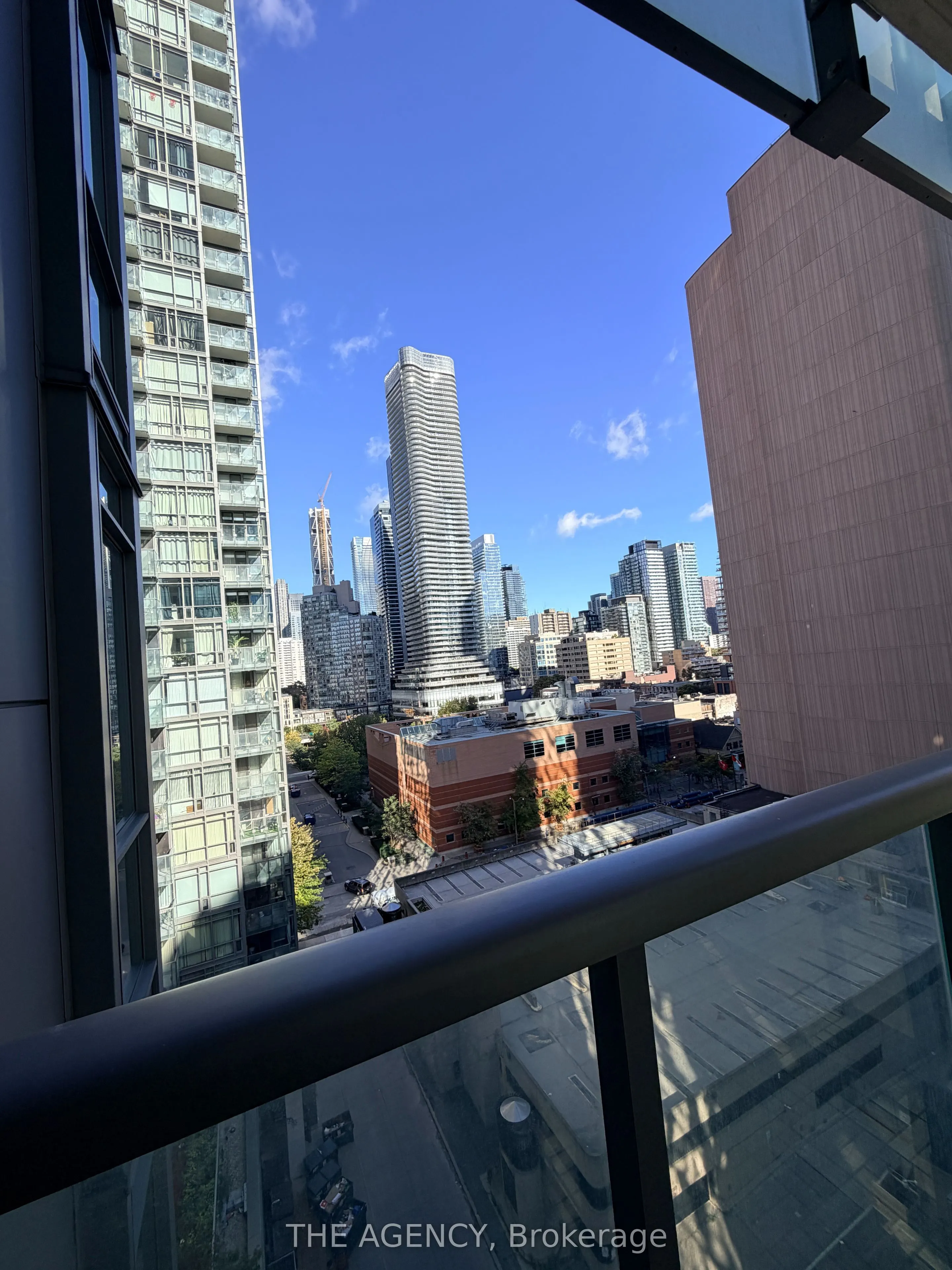38 Grenville Street #1008