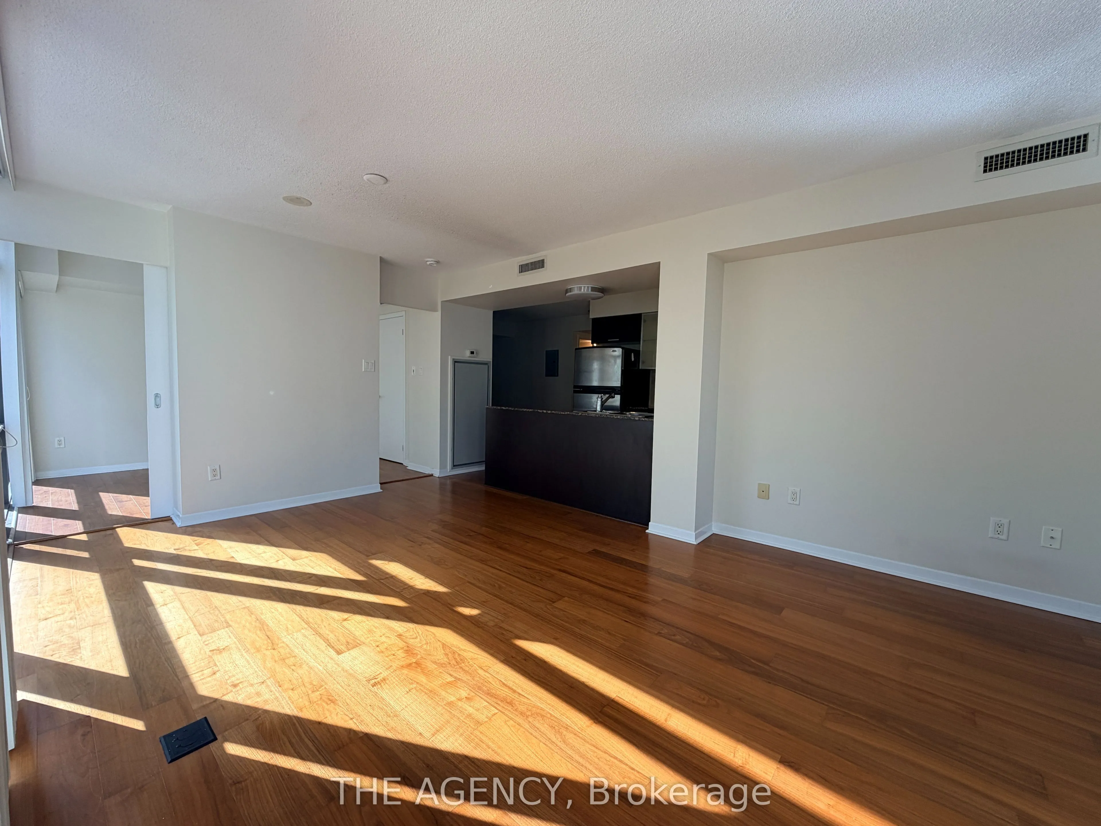 38 Grenville Street #1008