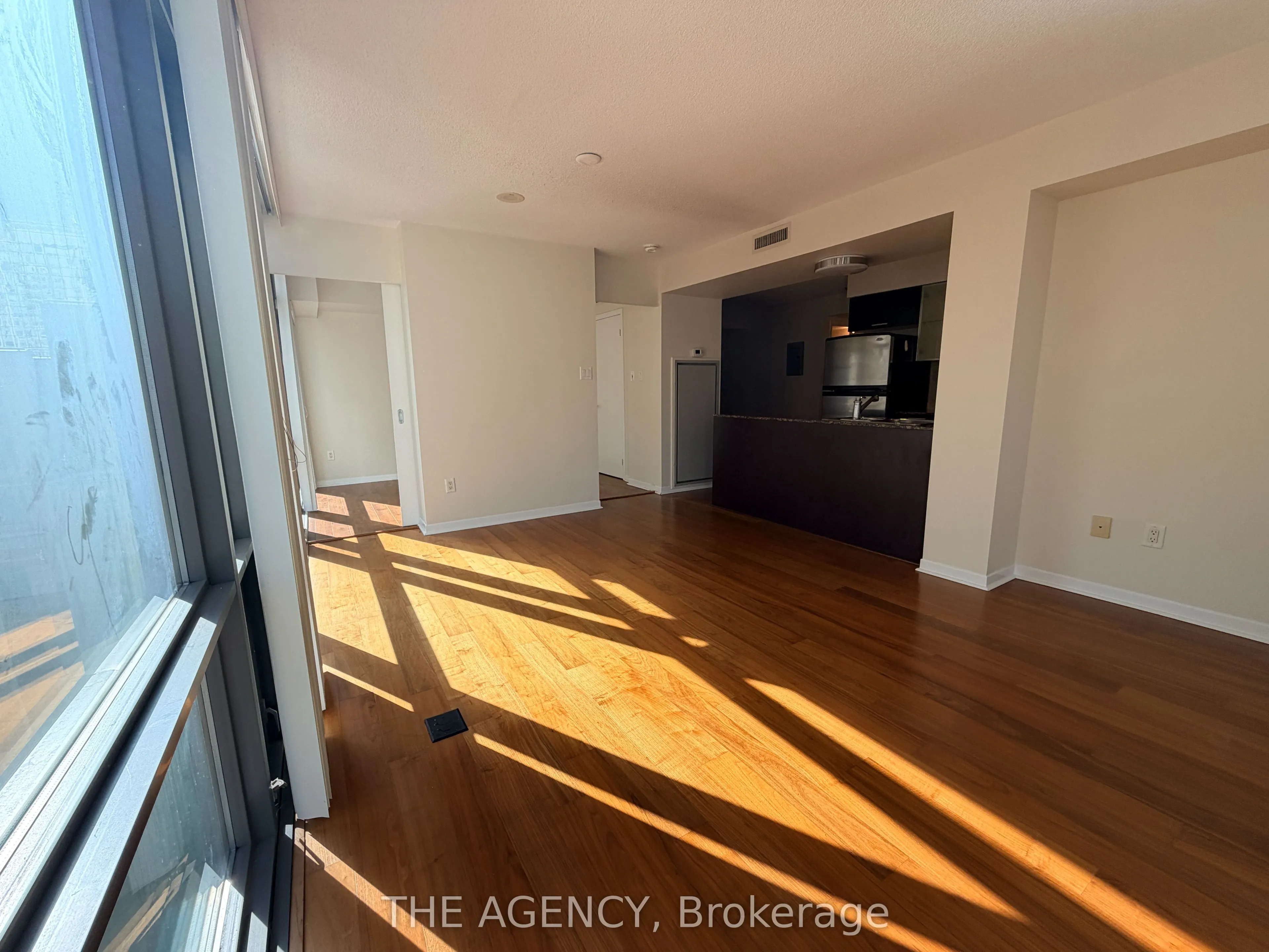 38 Grenville Street #1008