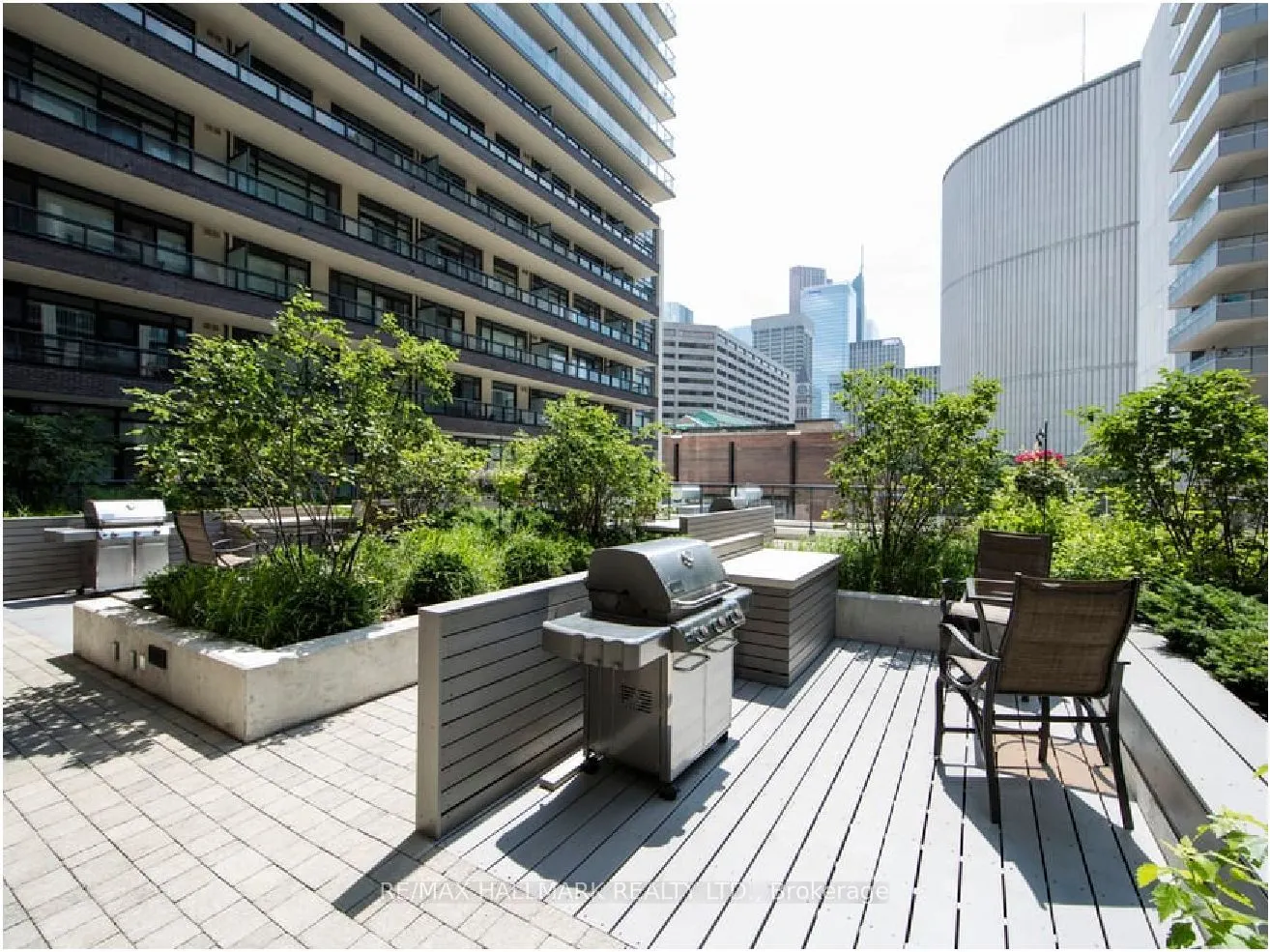 570 Bay Street #2903