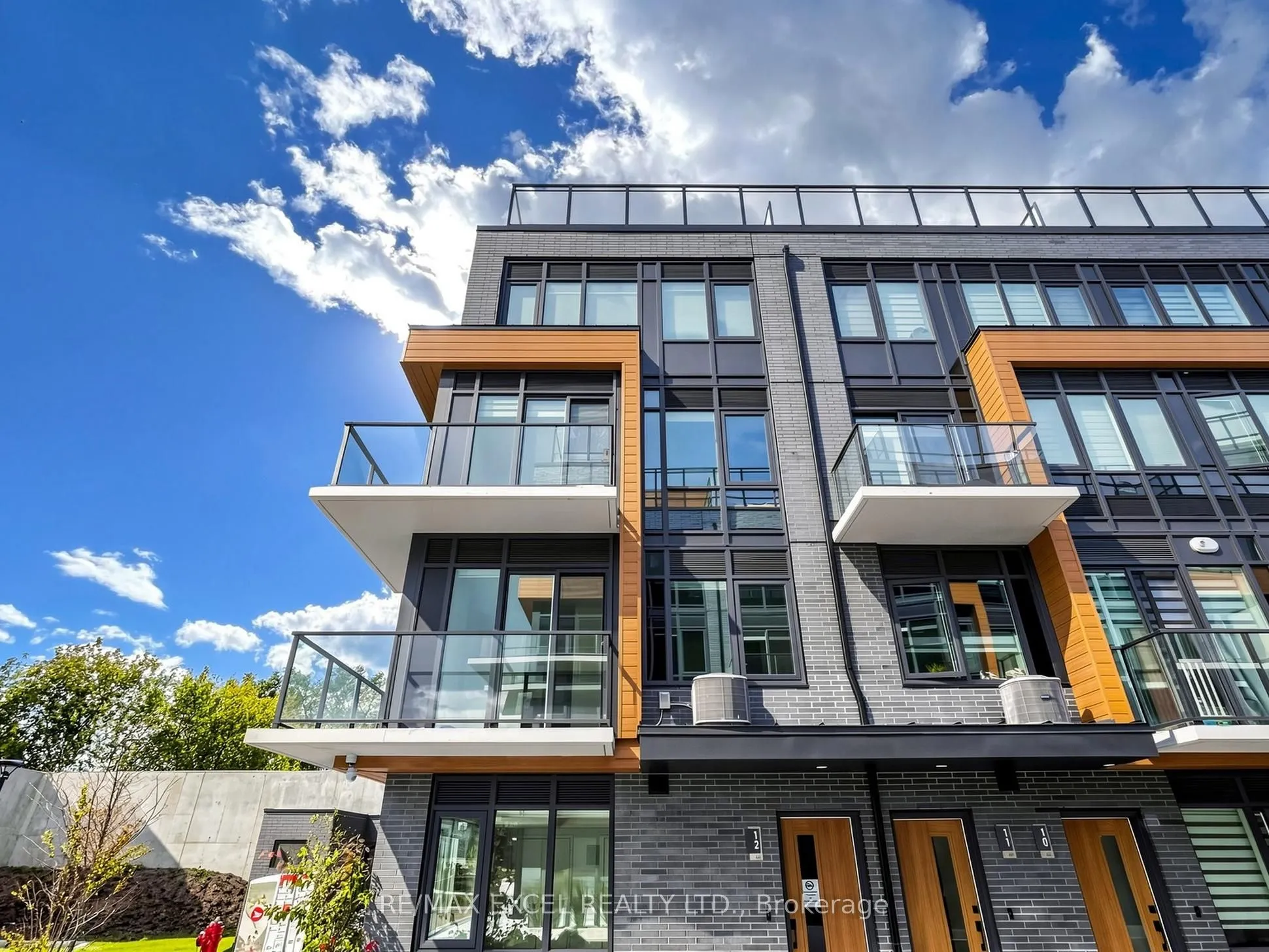 75 Curlew Drive #12