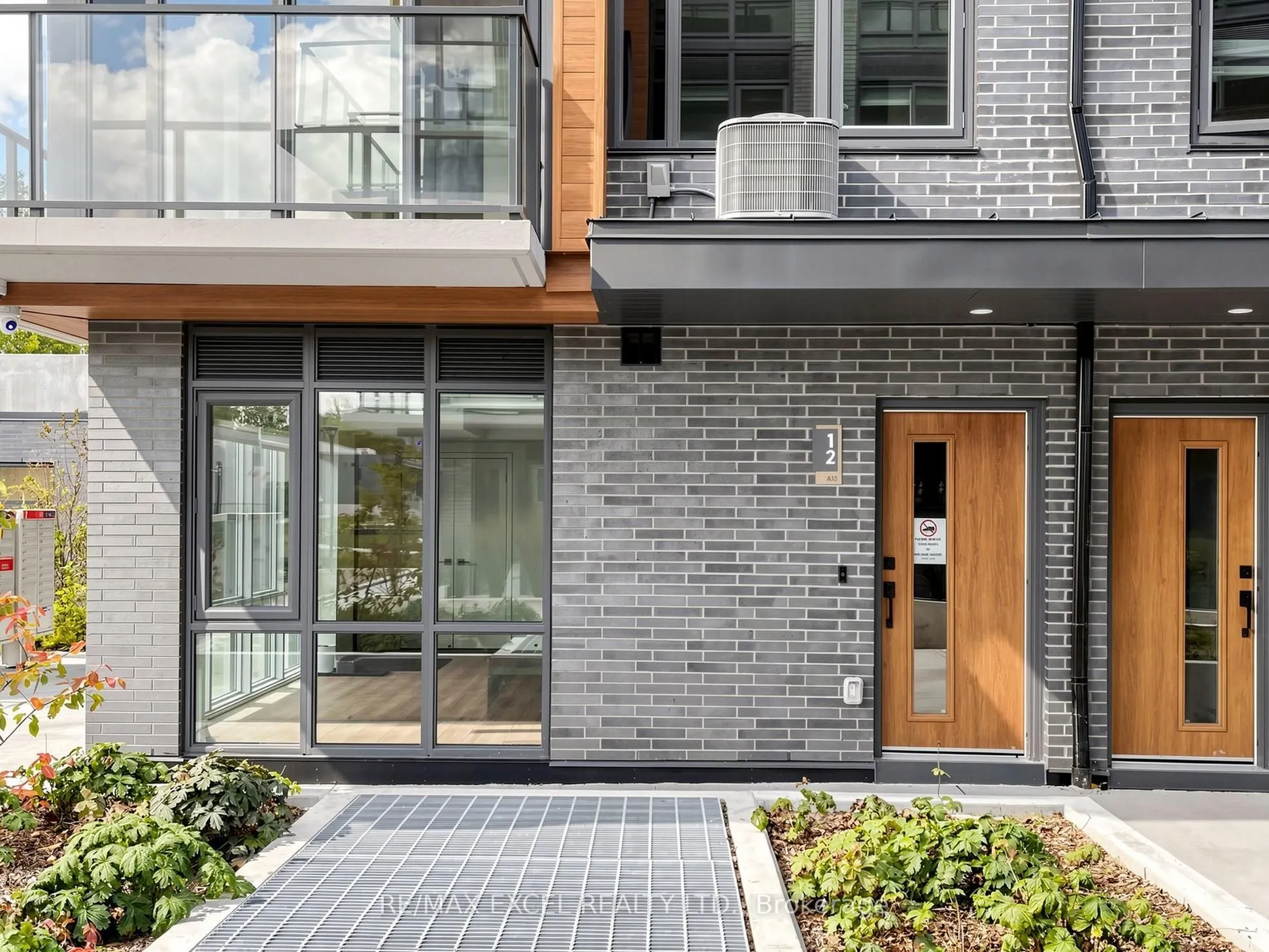 75 Curlew Drive #12