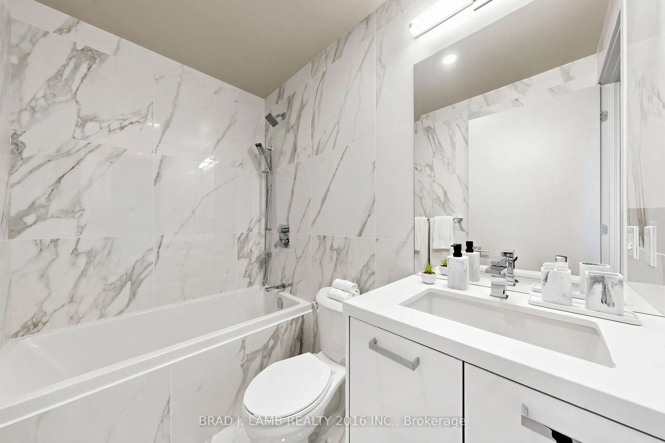 284 King Street E #2803