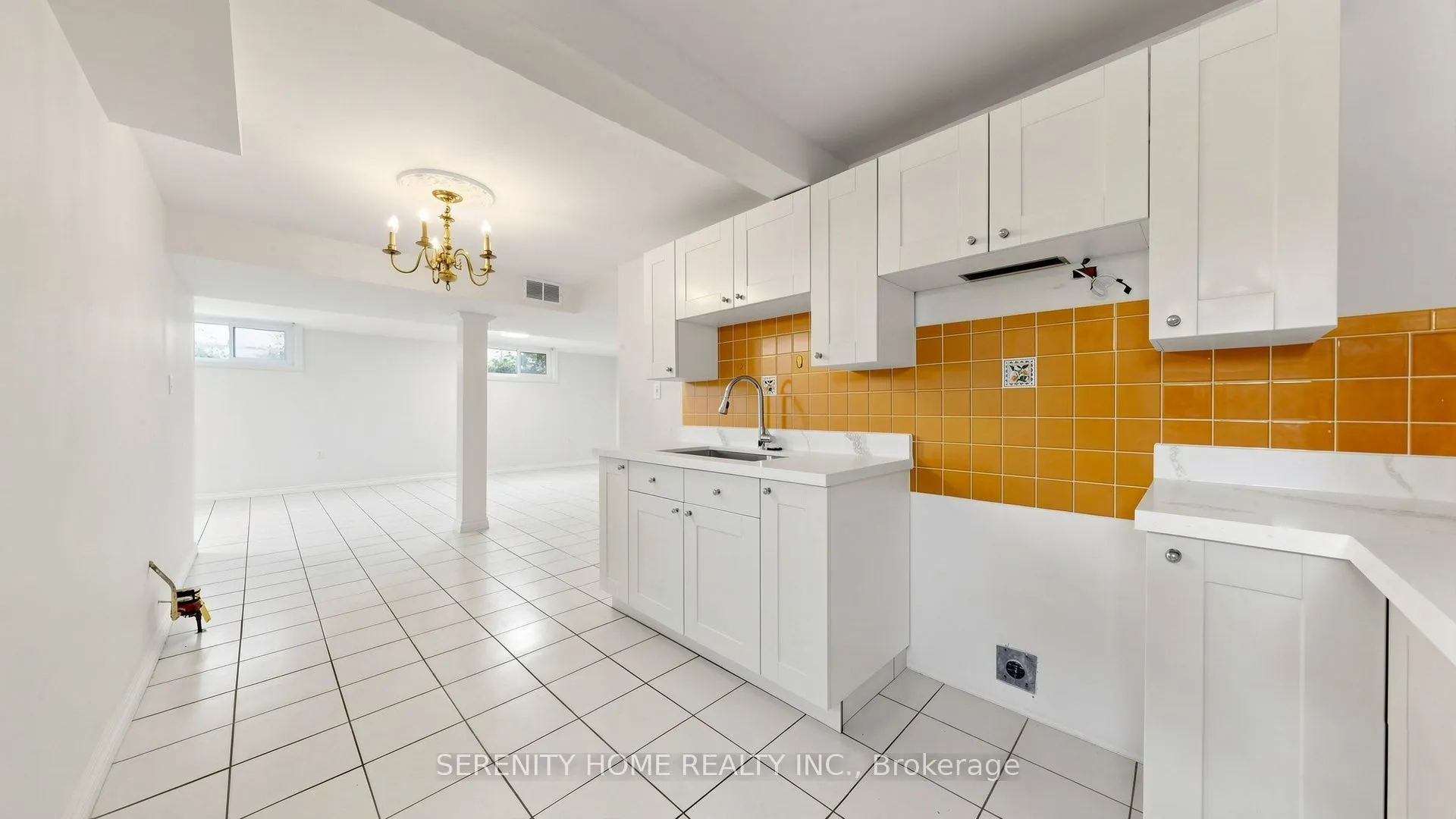 15 Monarchwood Crescent