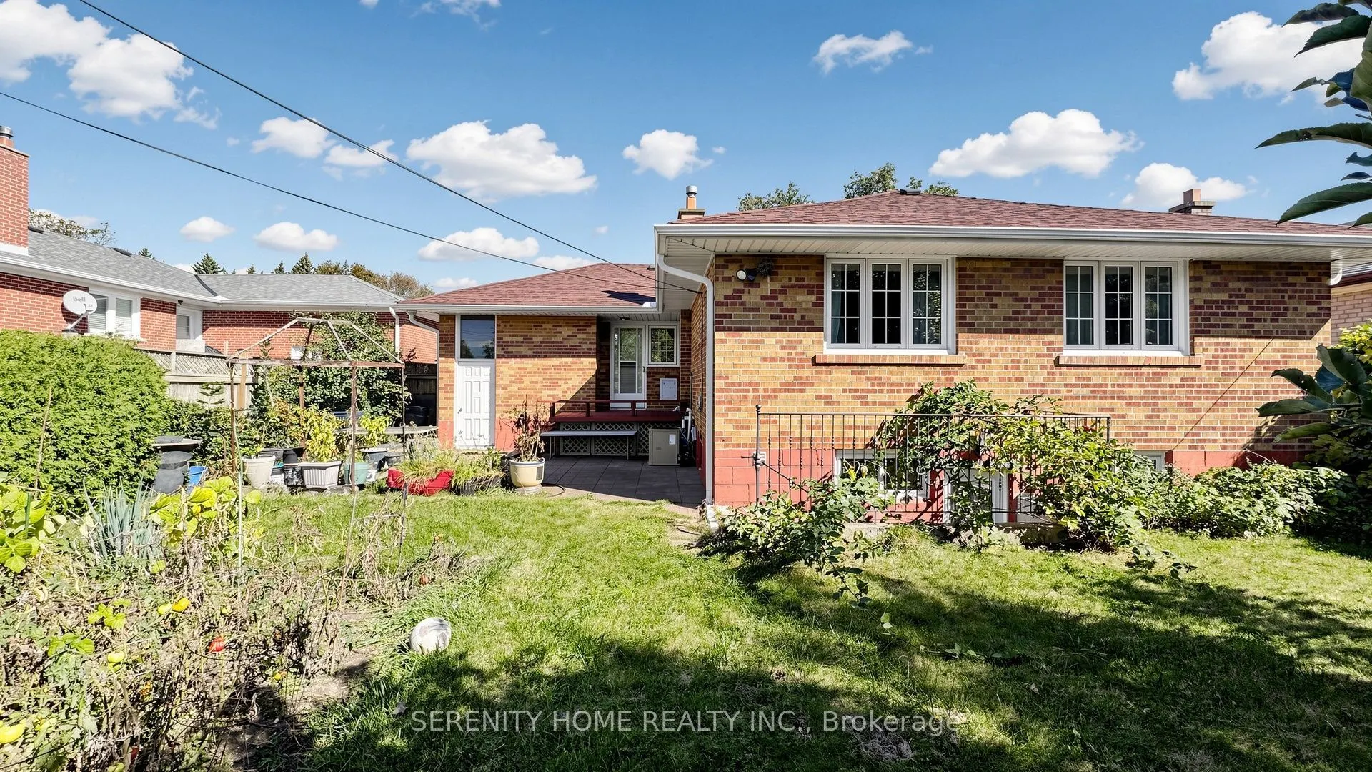 15 Monarchwood Crescent