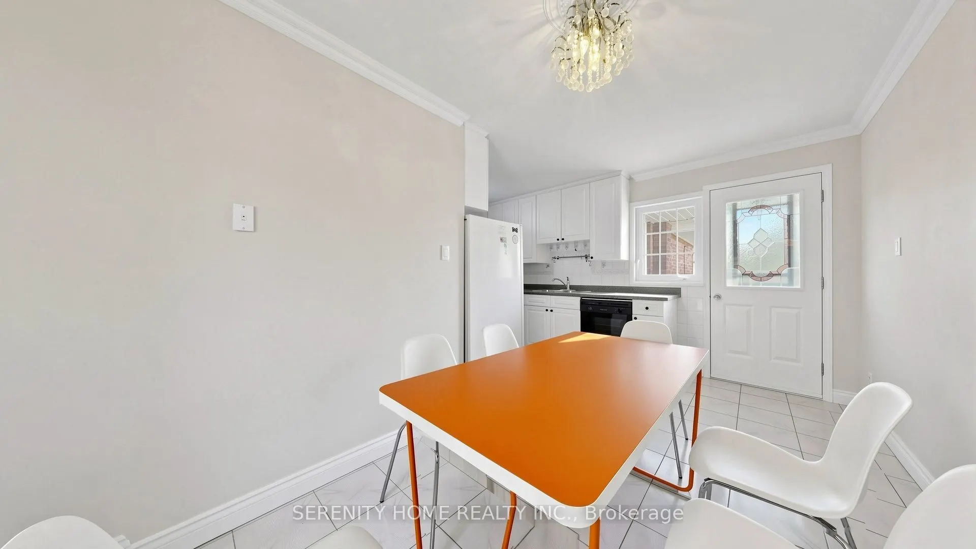 15 Monarchwood Crescent