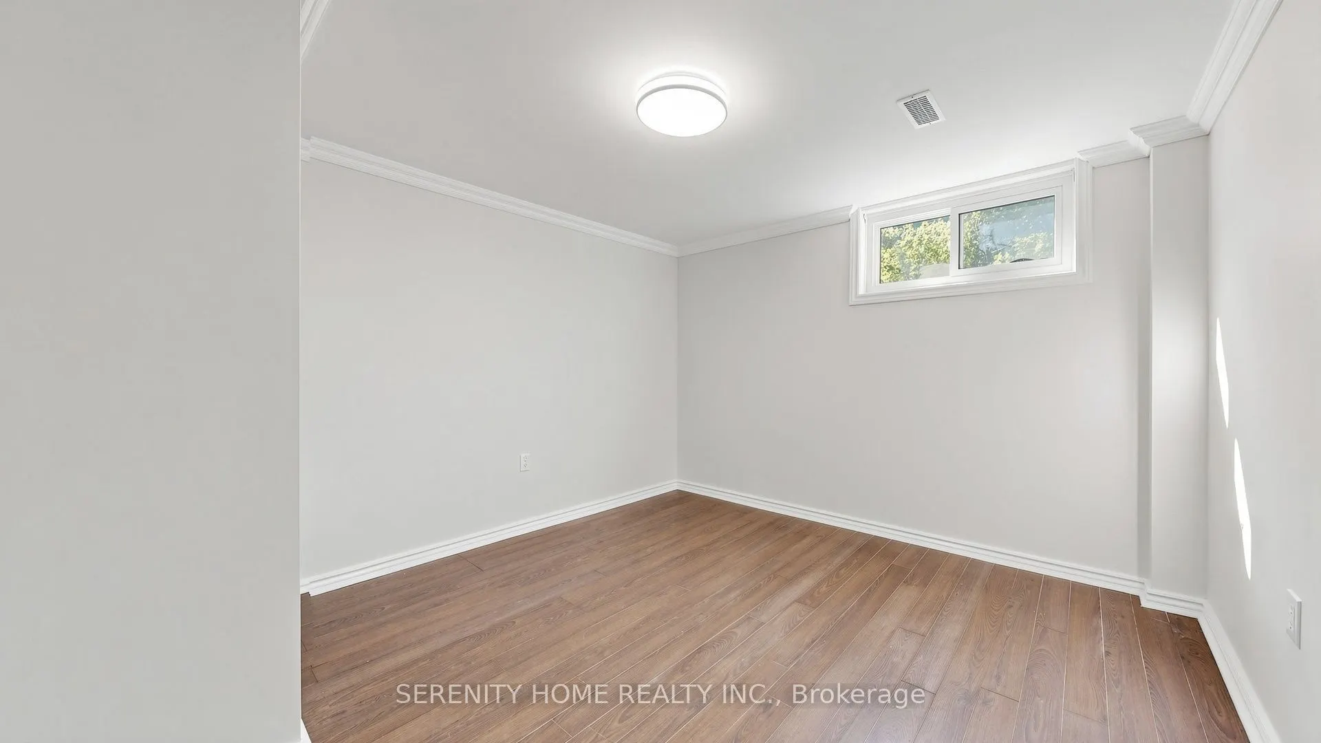15 Monarchwood Crescent