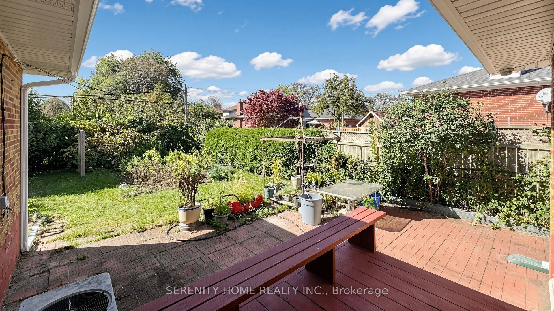 15 Monarchwood Crescent