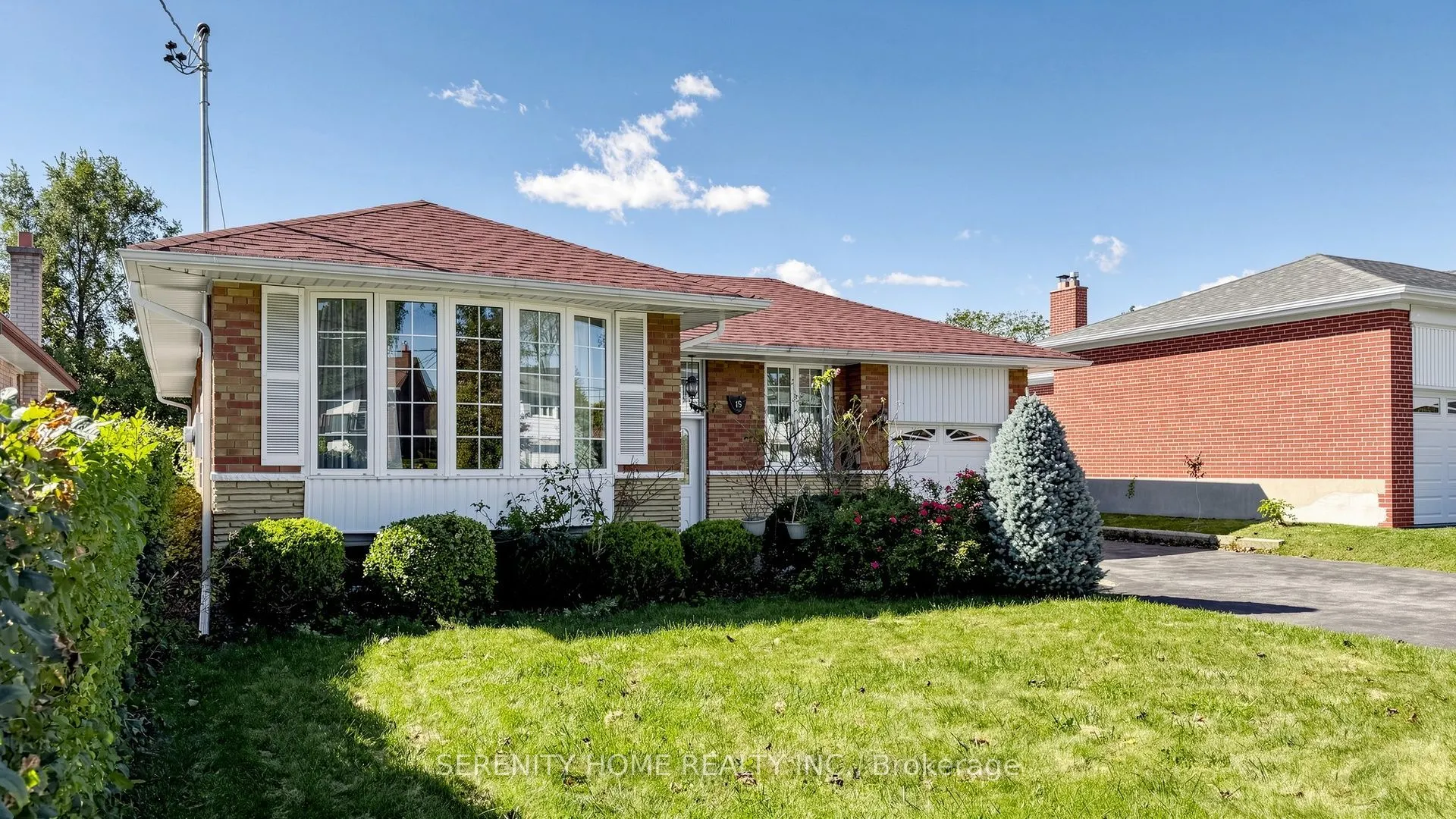15 Monarchwood Crescent