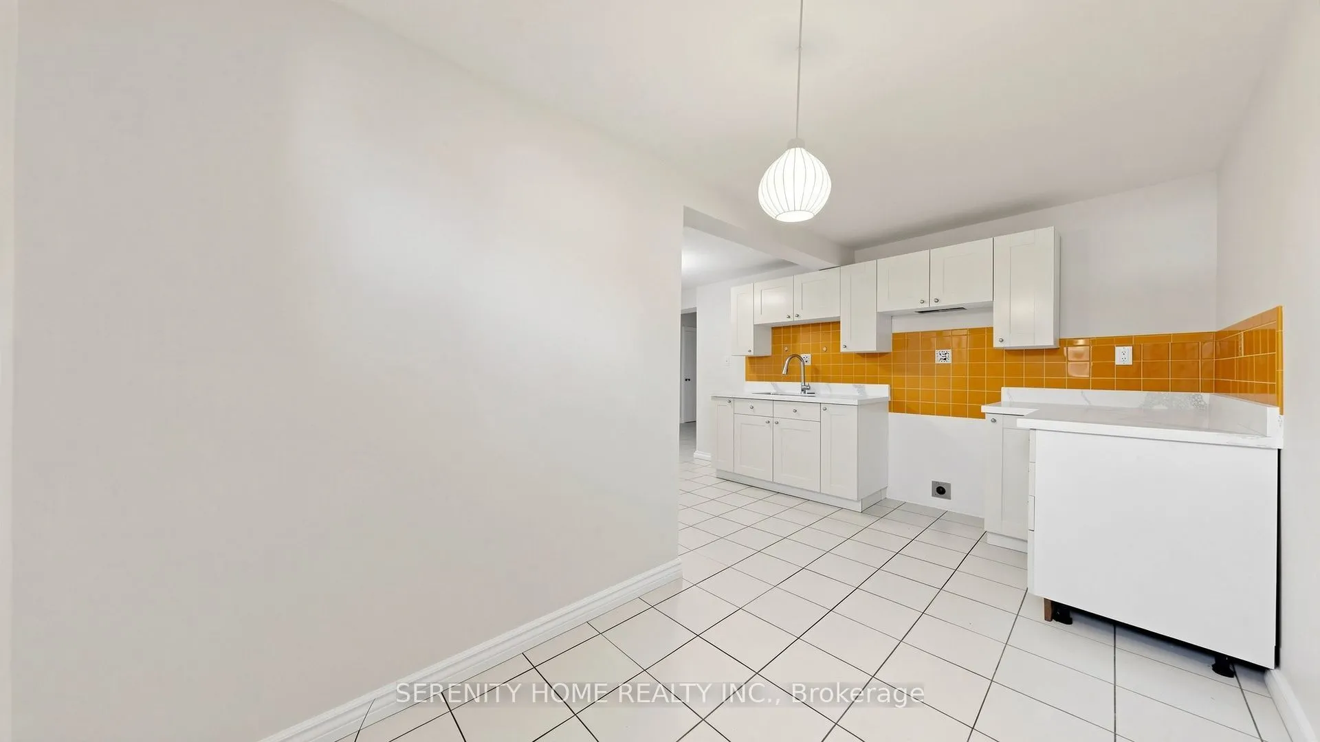 15 Monarchwood Crescent