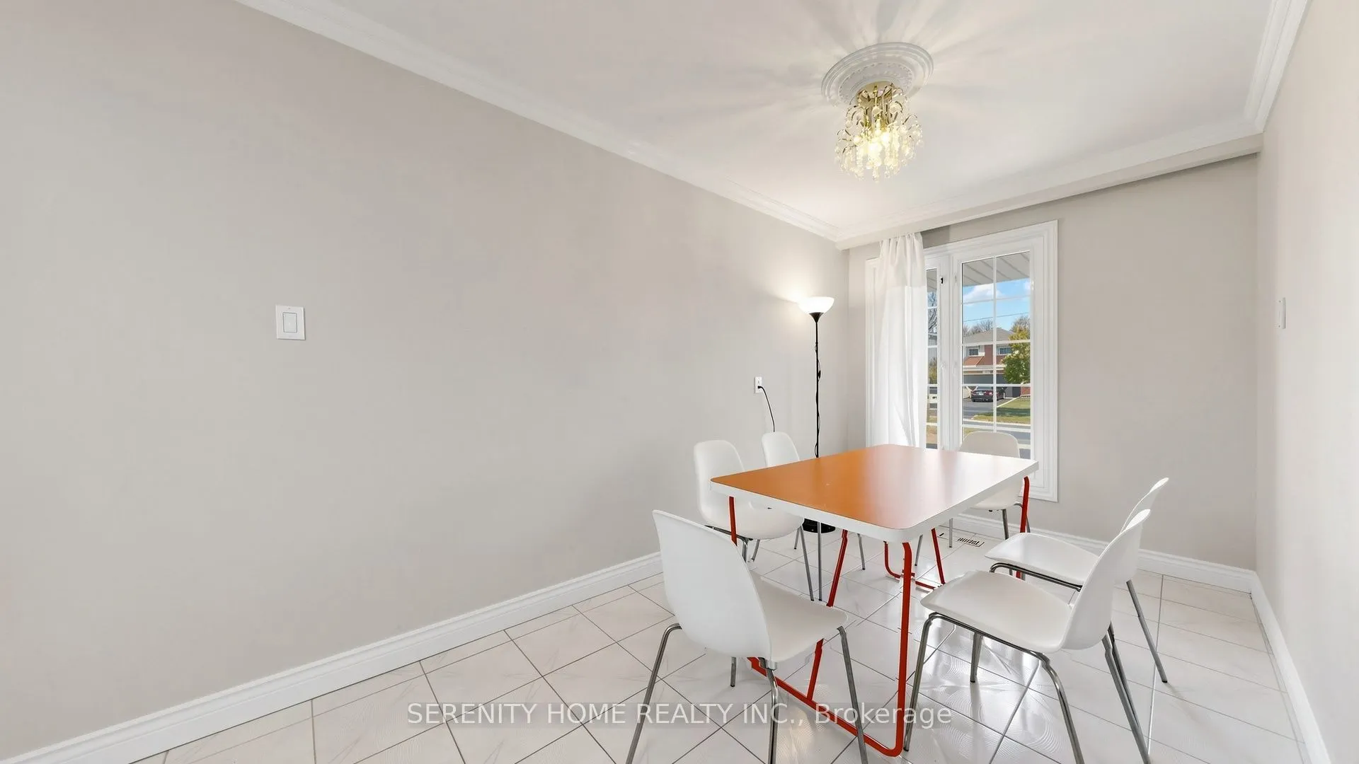 15 Monarchwood Crescent