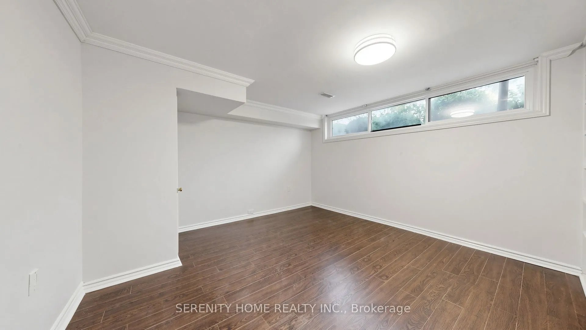 15 Monarchwood Crescent