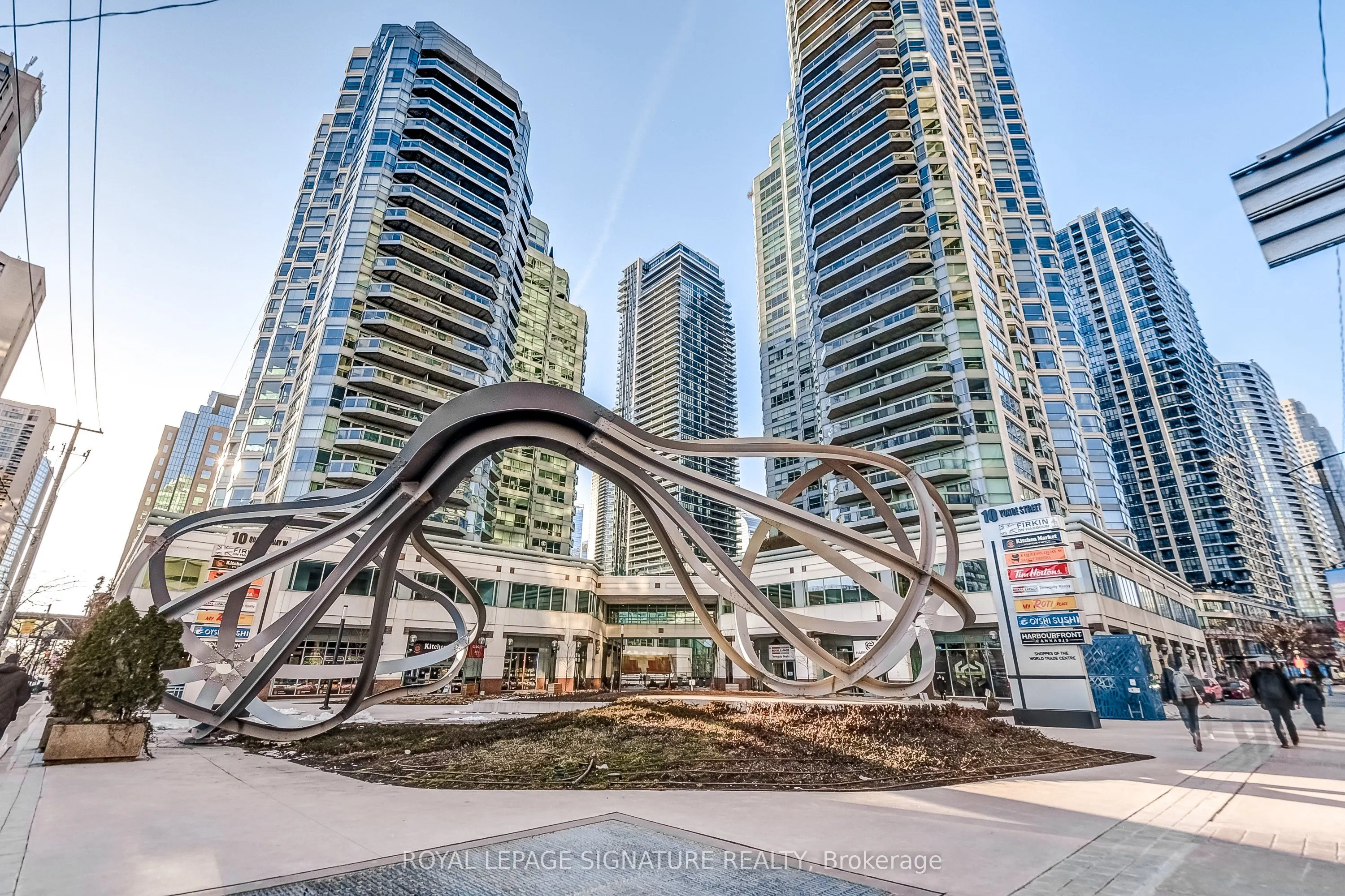 10 Yonge Street #3111