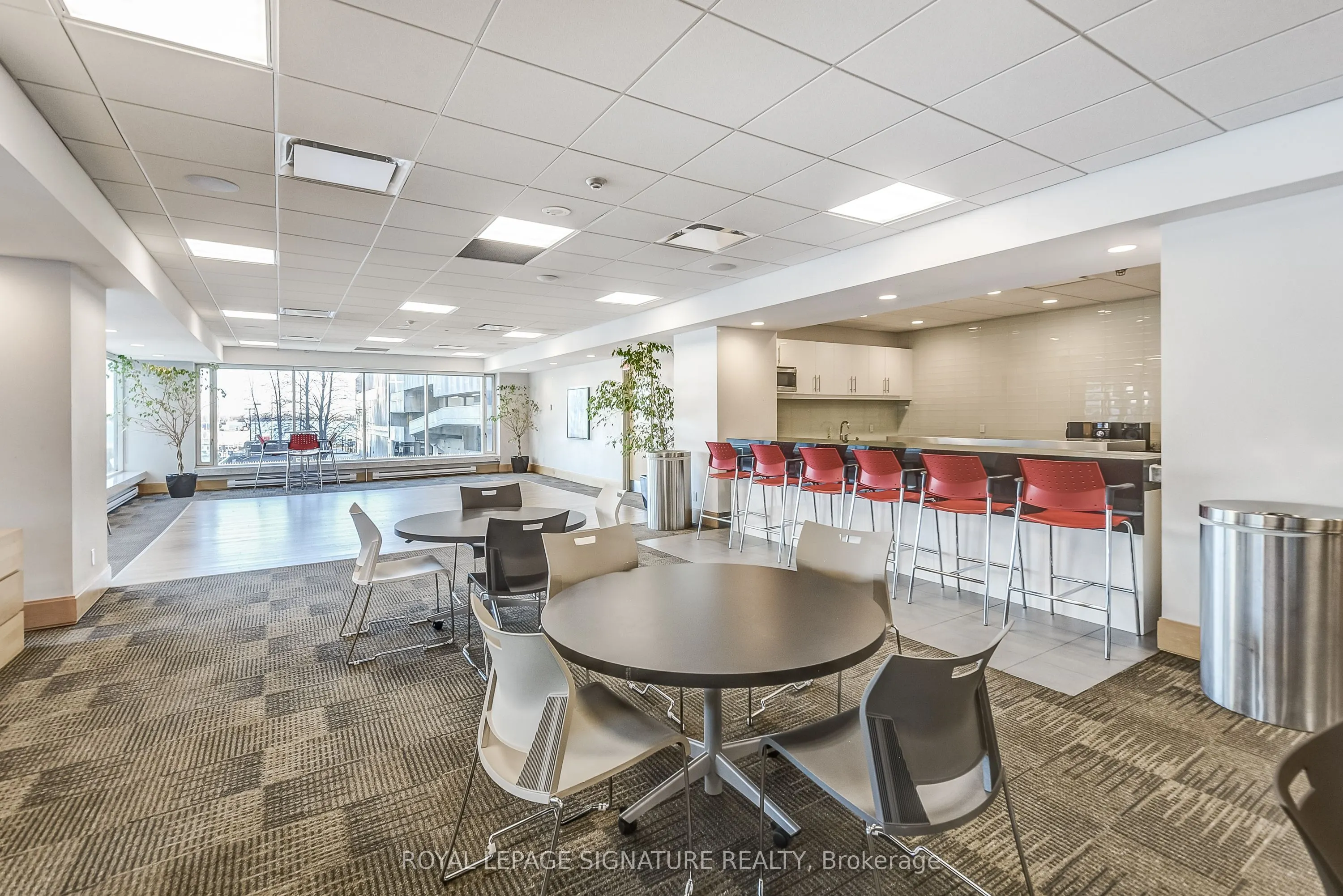 10 Yonge Street #3111