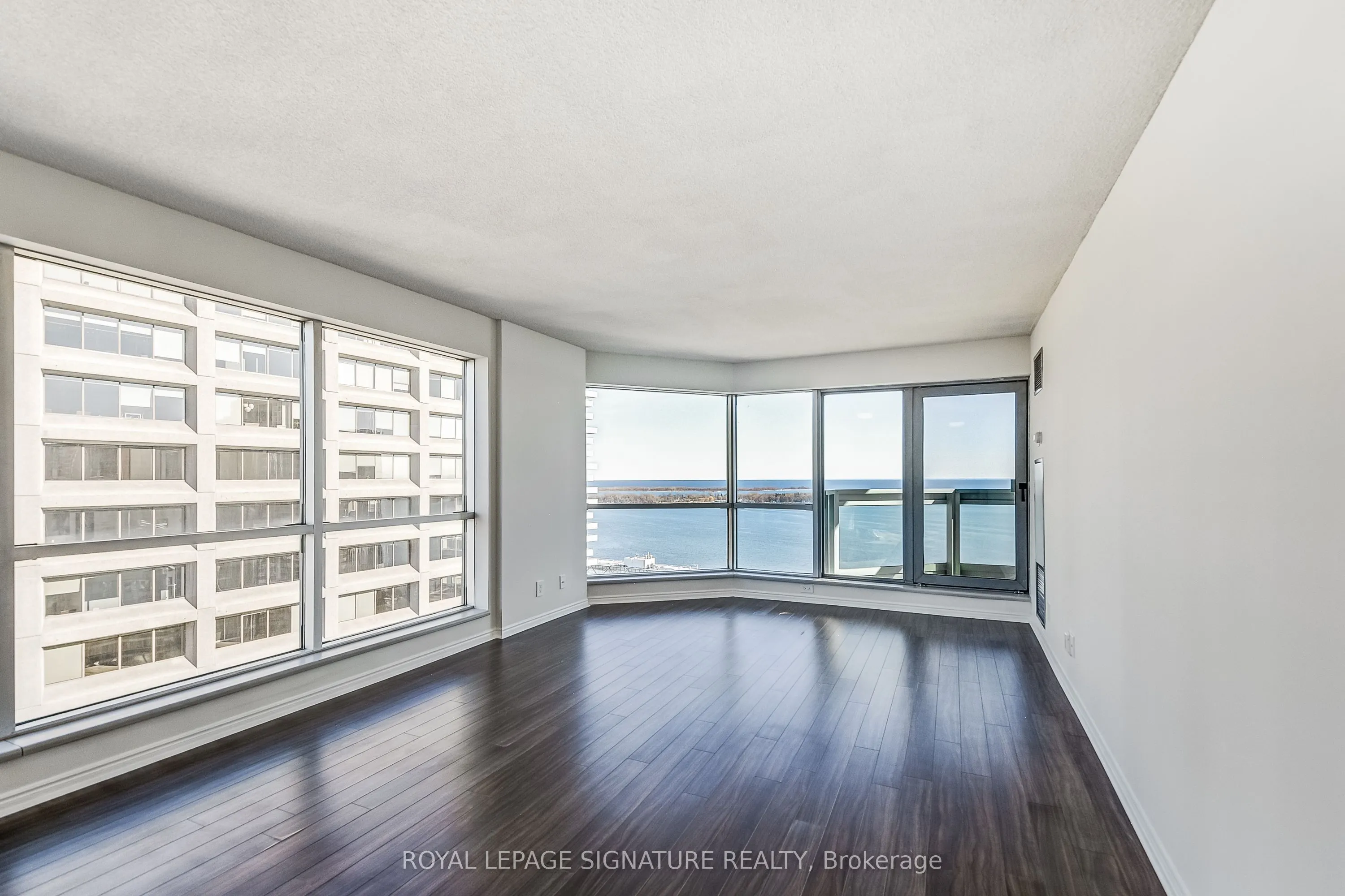 10 Yonge Street #3111