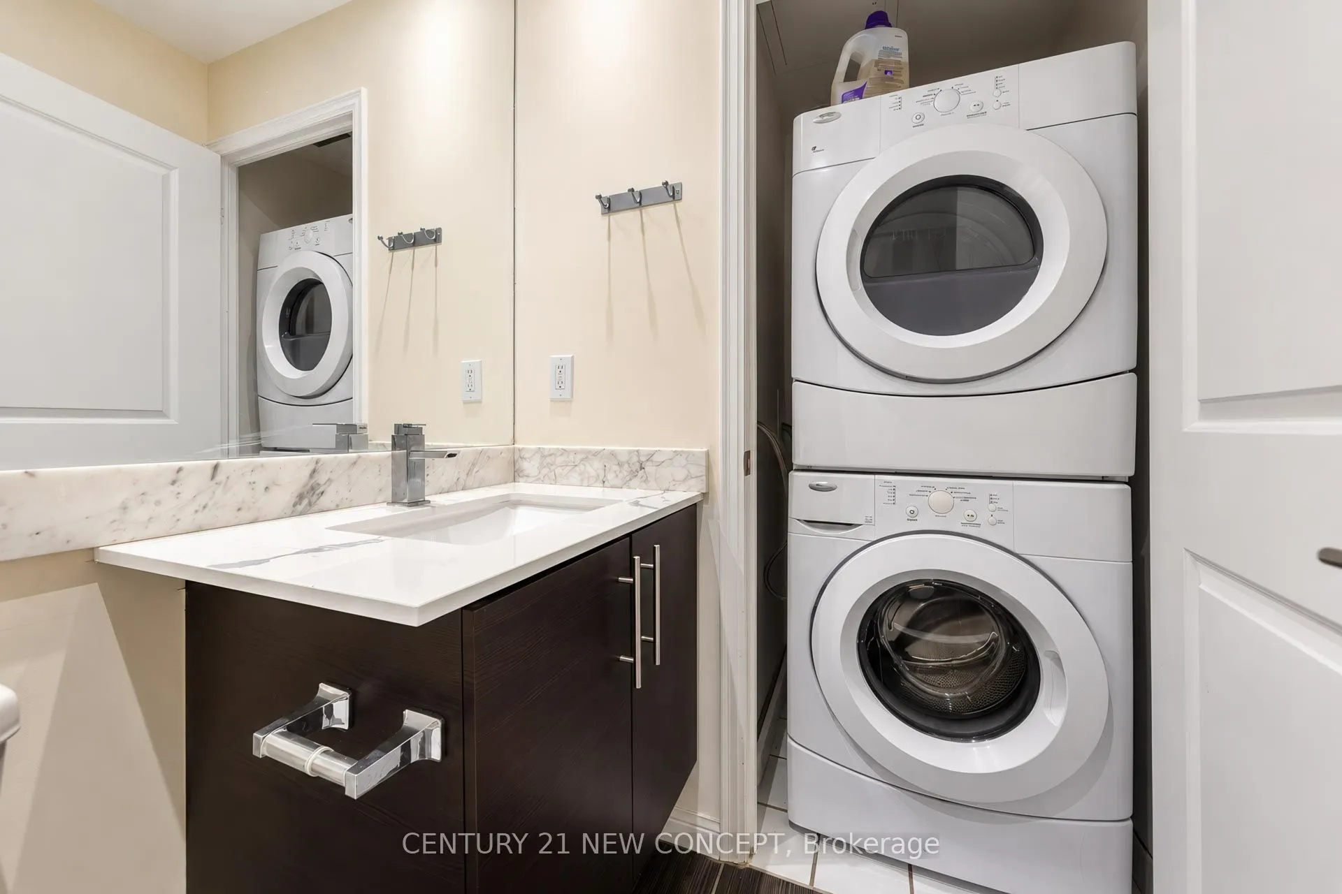 65 East Liberty Street #1609