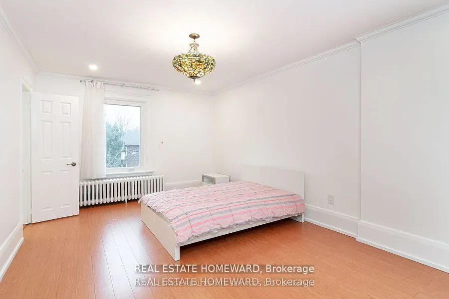 56 Oakwood Avenue