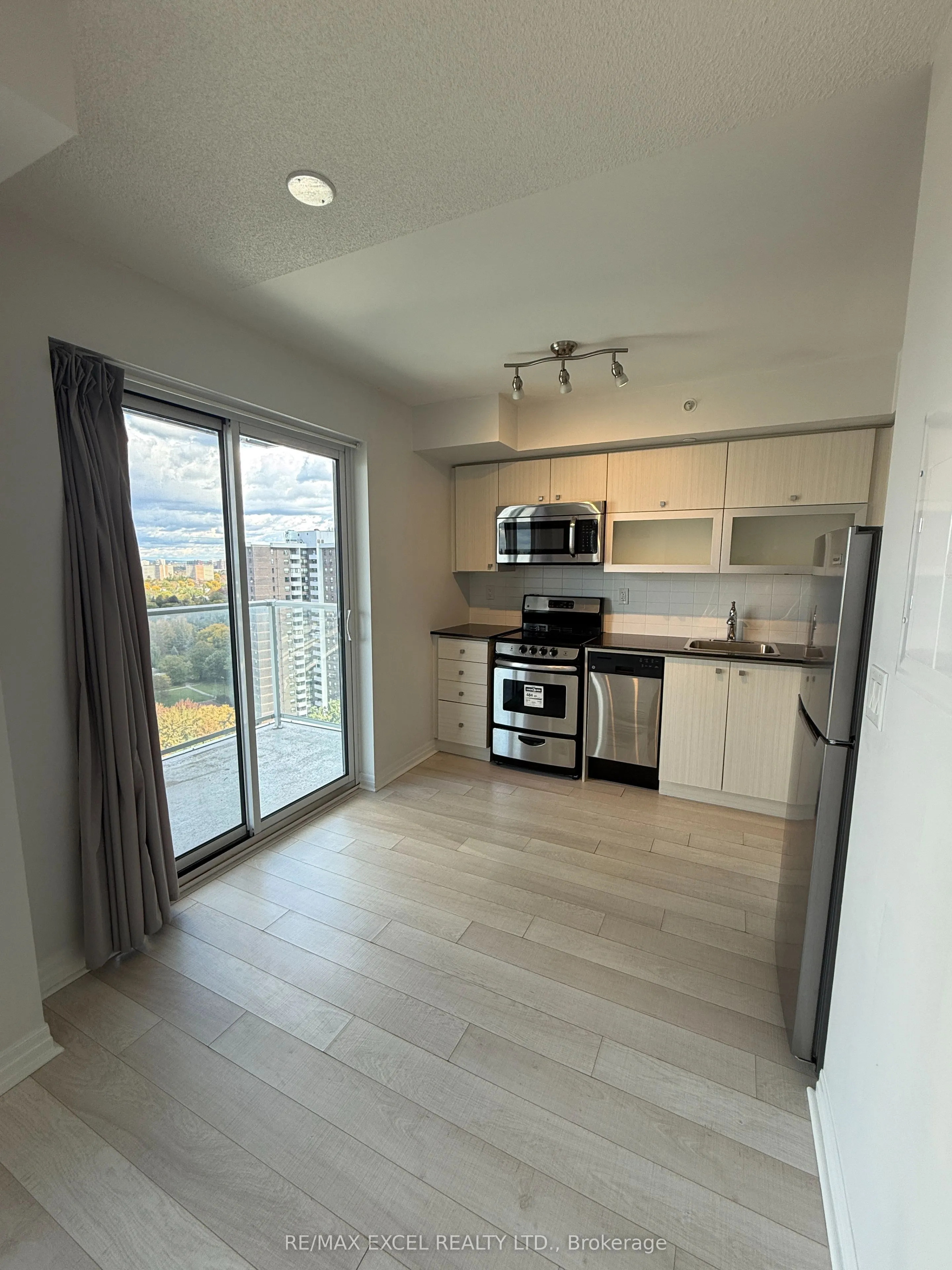 275 Yorkland Road #1903