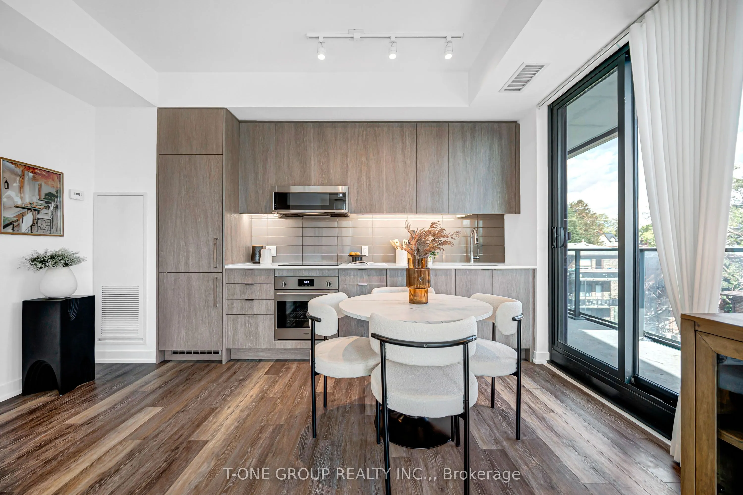 250 Lawrence Avenue W #309