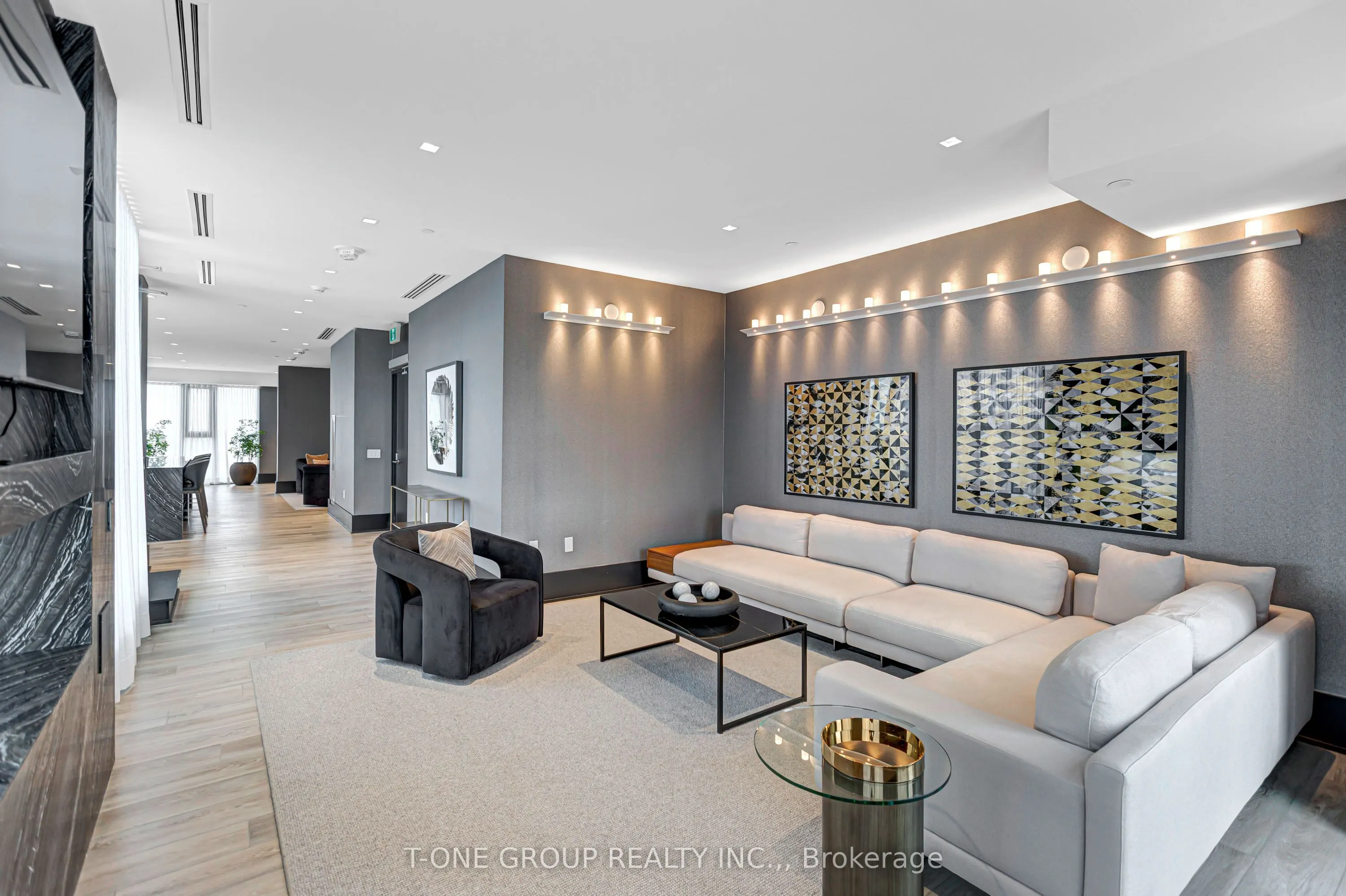 250 Lawrence Avenue W #309