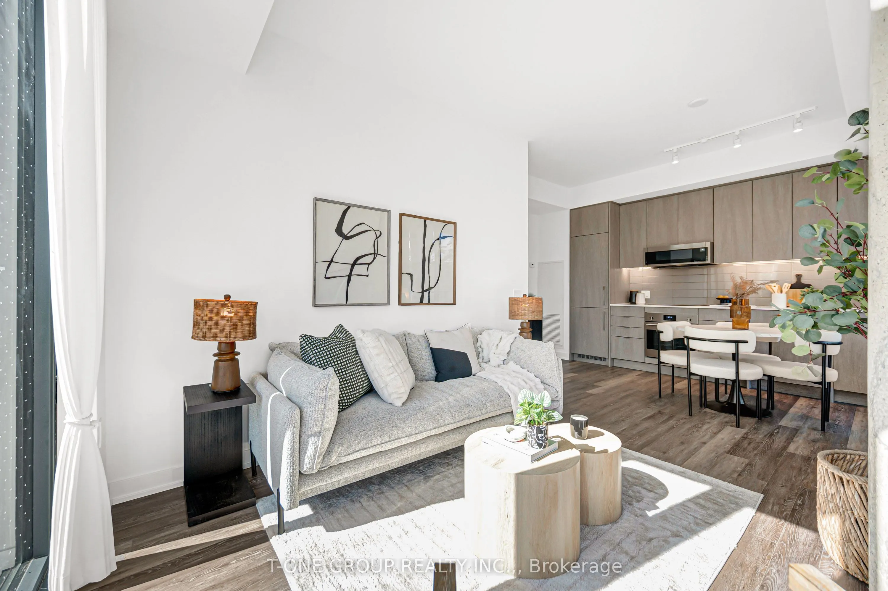 250 Lawrence Avenue W #309