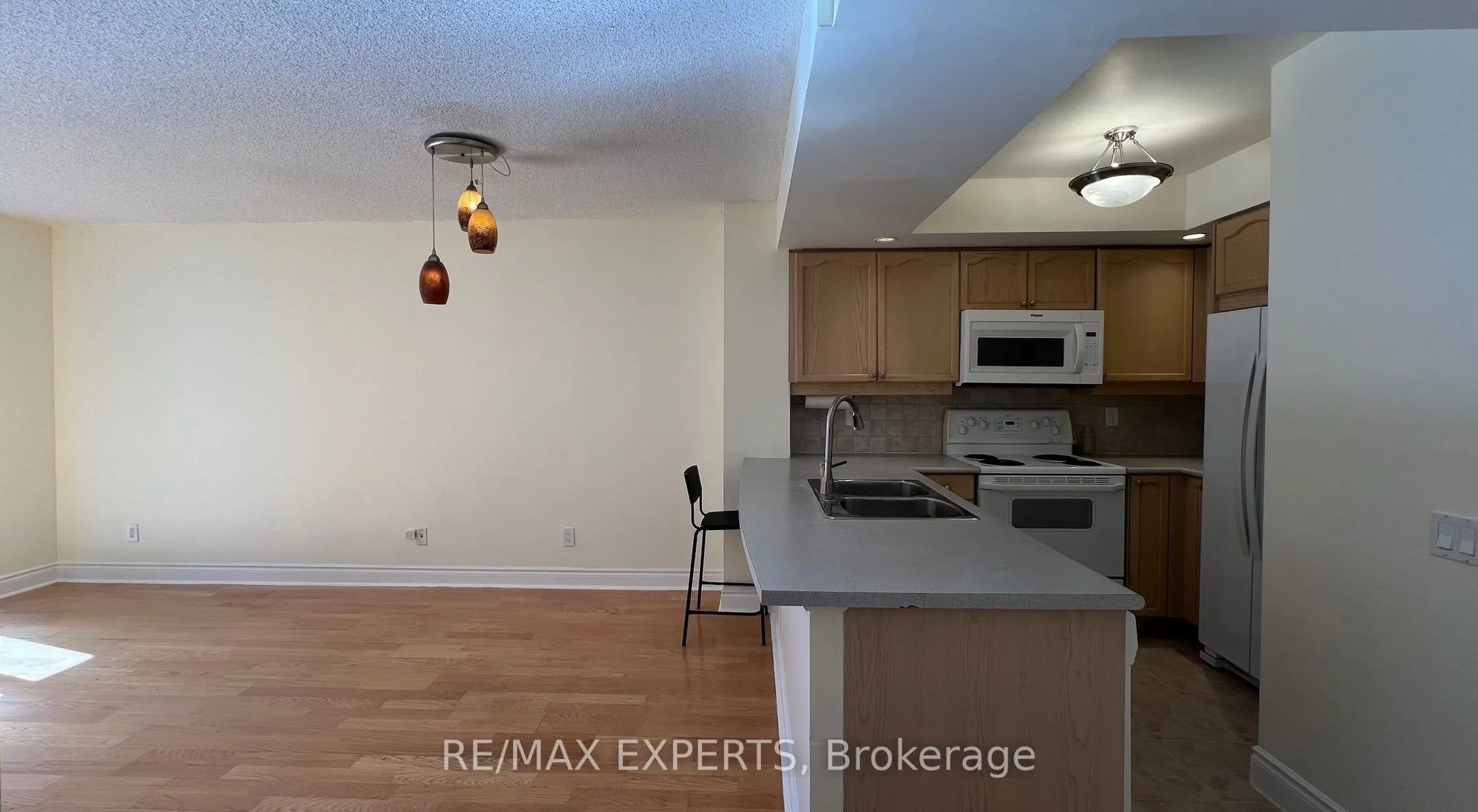 15 Northtown Way #523